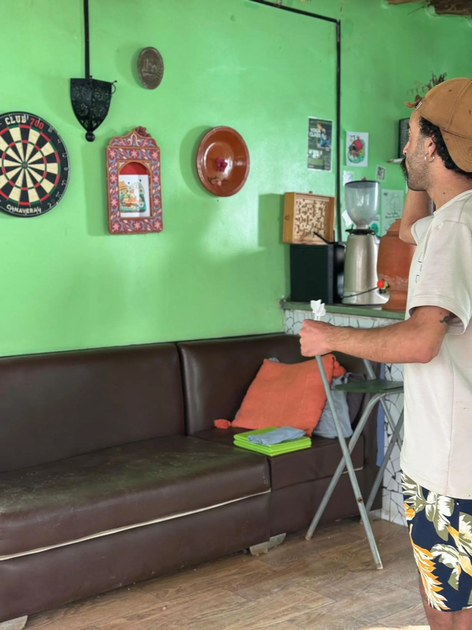 ASARAG GUEST HOUSE, YOGA & Surf