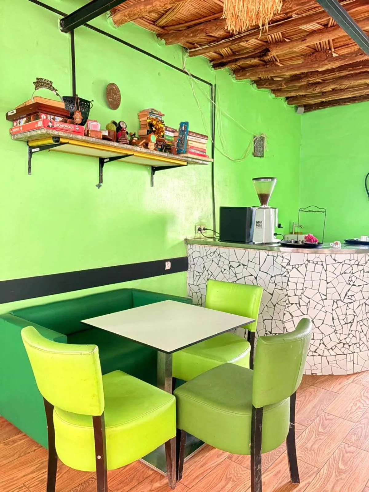 Restaurant/places to eat in ASARAG GUEST HOUSE, YOGA & Surf