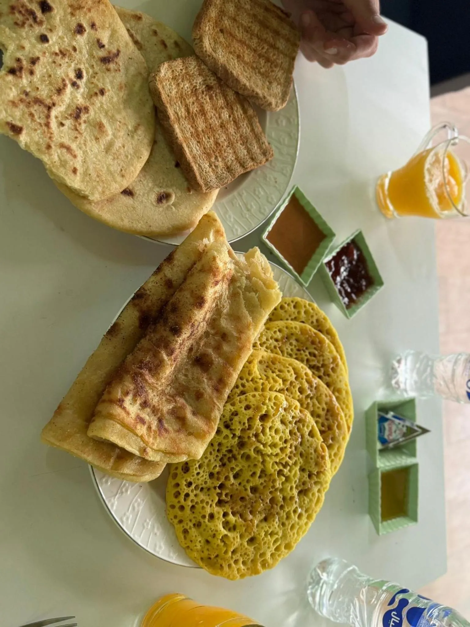 Food and drinks in ASARAG GUEST HOUSE, YOGA & Surf