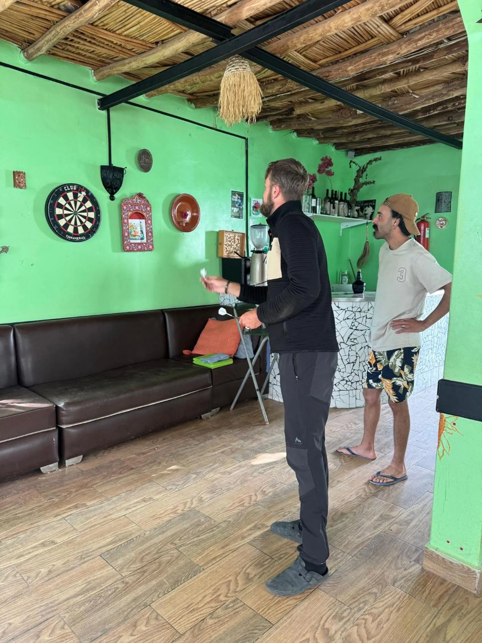 ASARAG GUEST HOUSE, YOGA & Surf