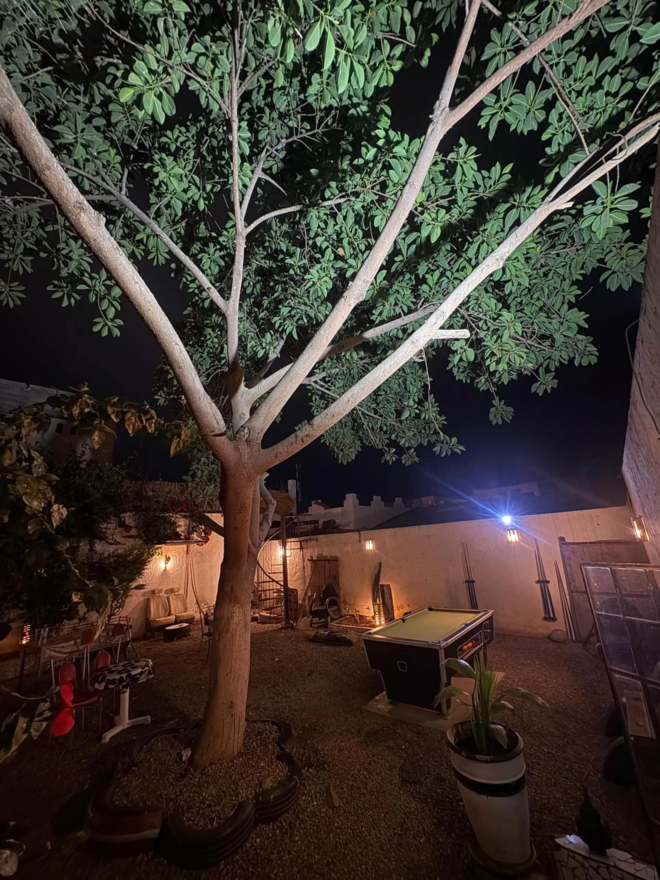 Night in ASARAG GUEST HOUSE, YOGA & Surf