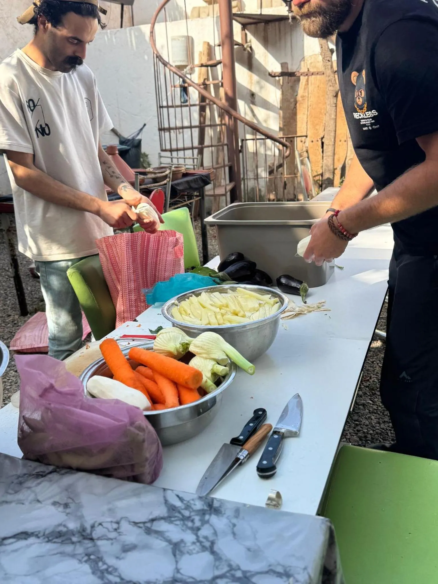 Food and drinks in ASARAG GUEST HOUSE, YOGA & Surf