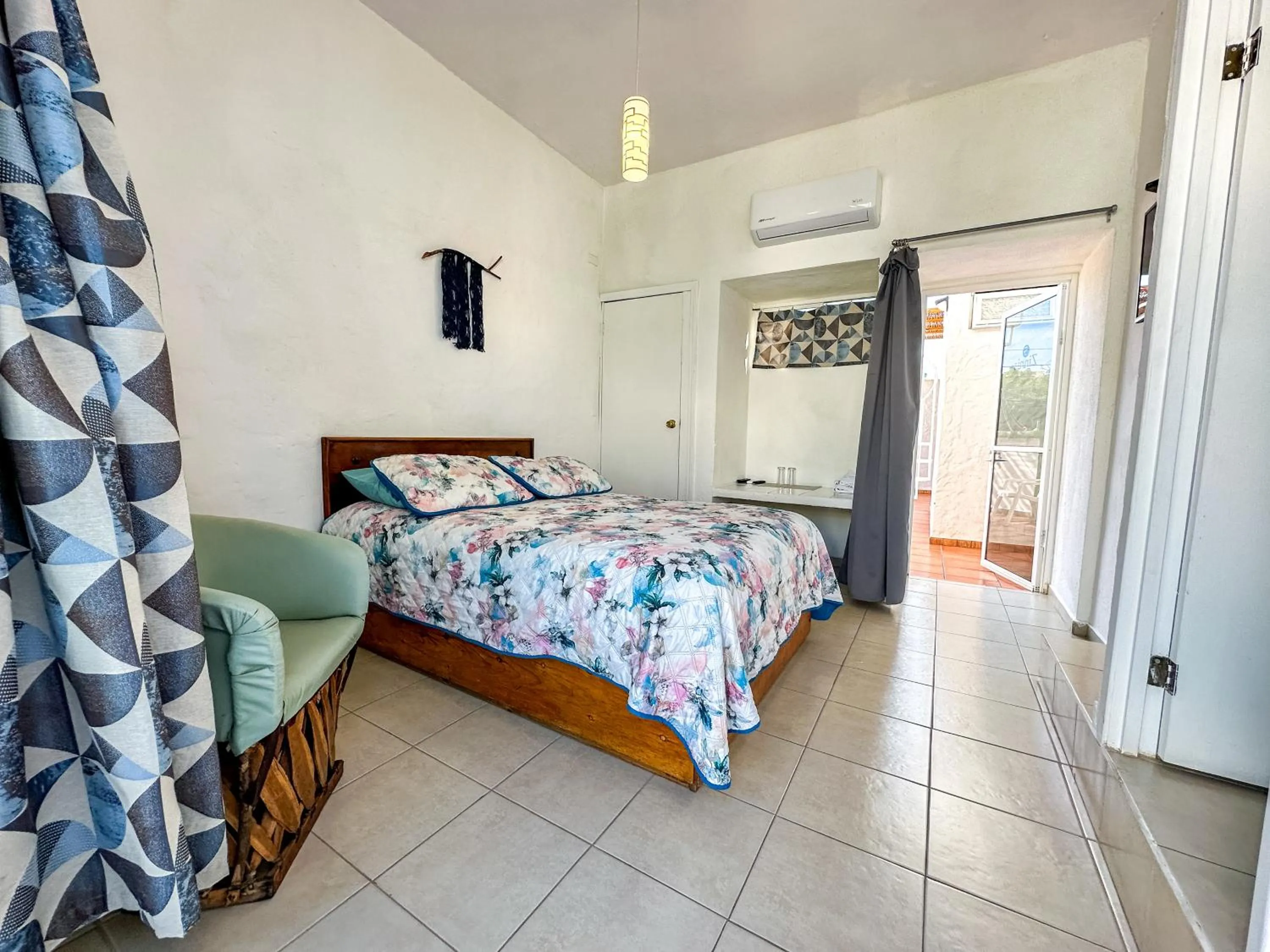 Decorative detail, Bed in Hotel Allende