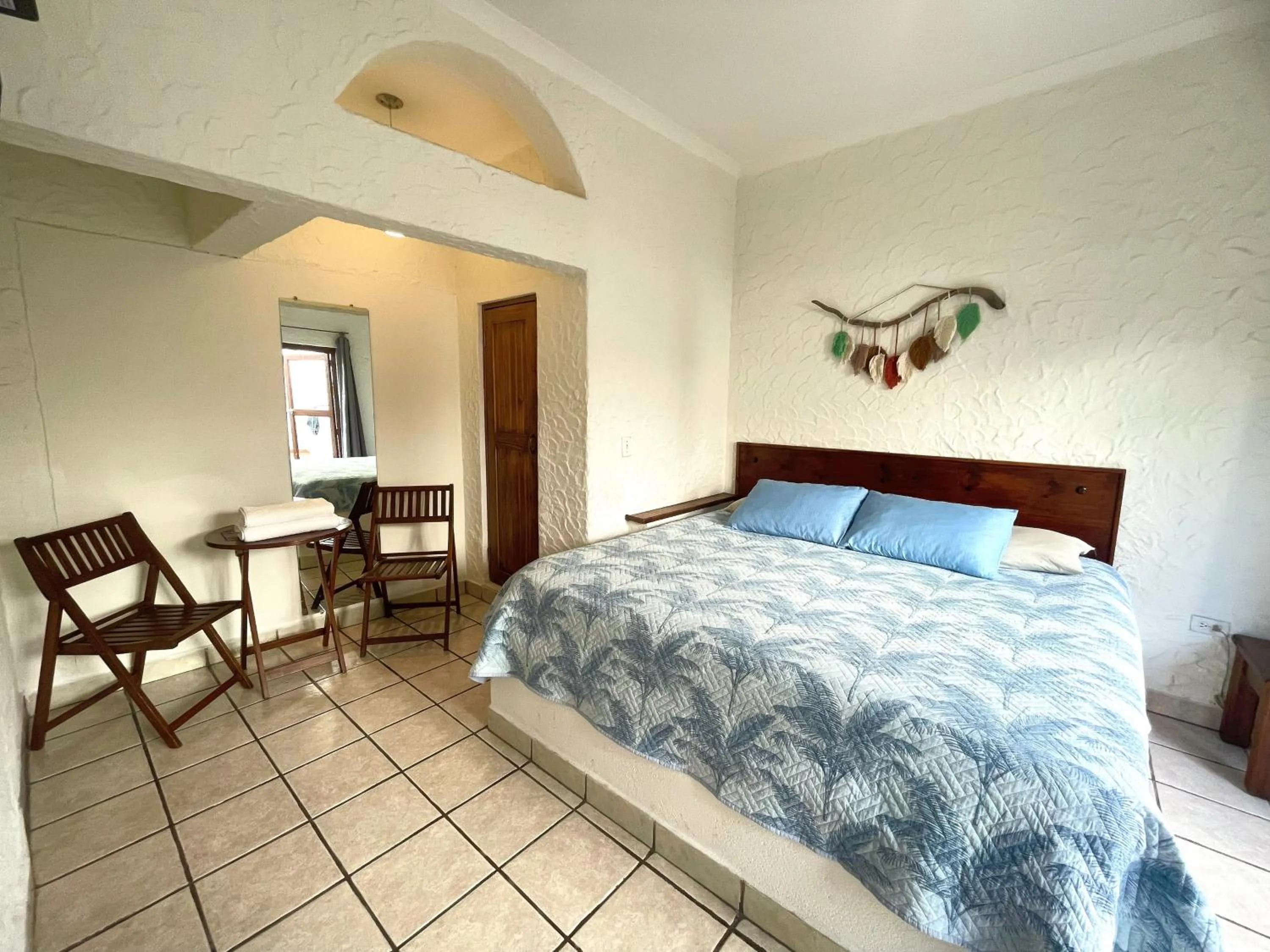 Photo of the whole room, Bed in Hotel Allende