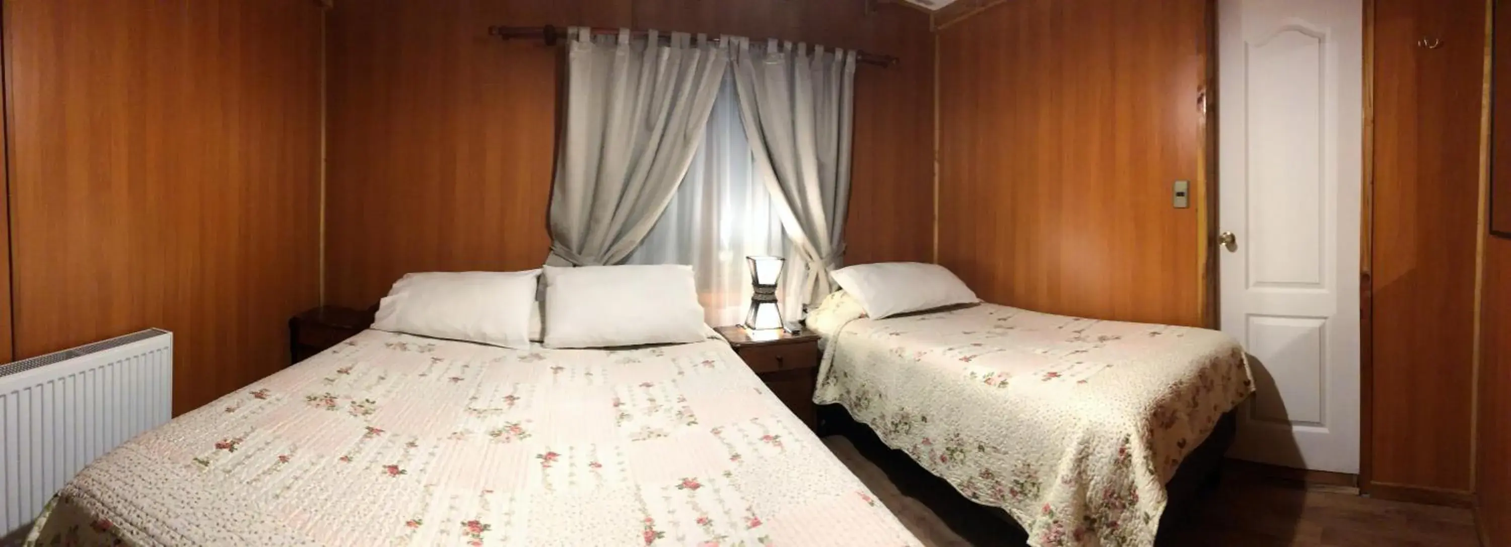 Family Room with Private Bathroom in Hostal Graciela Family Room with Private Bathroom in Hostal Graciela