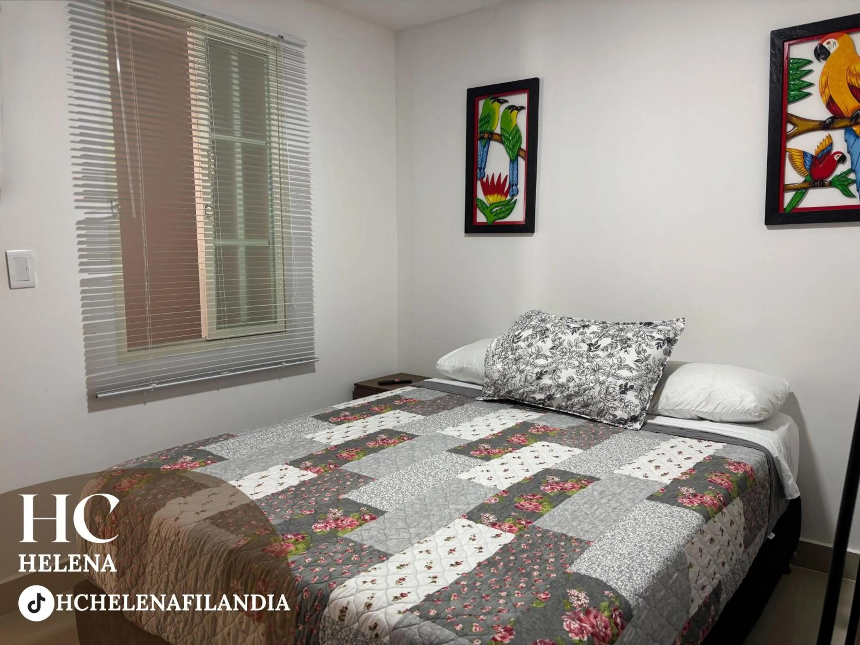 Photo of the whole room, Bed in HC Helena