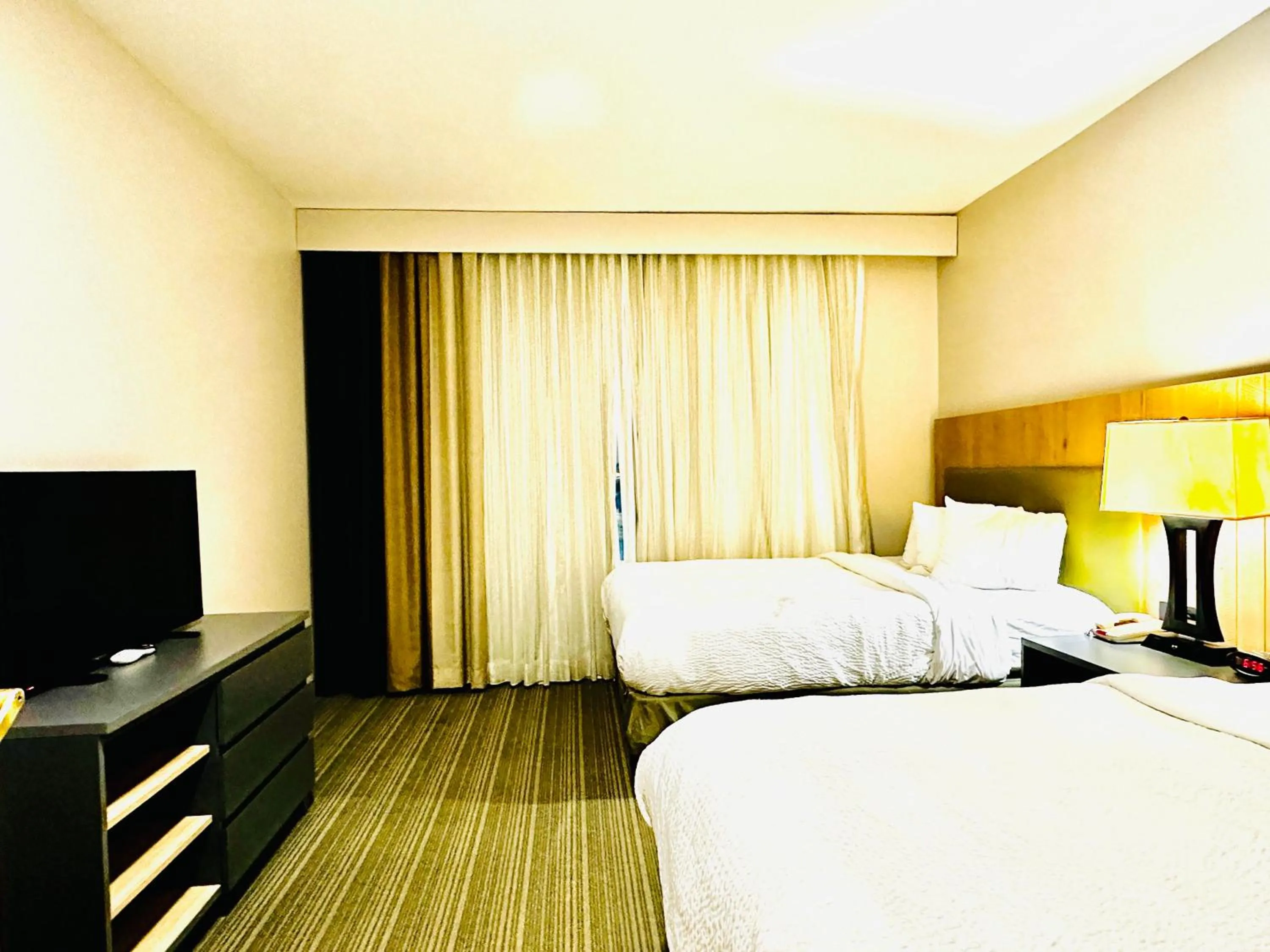 Bedroom, Bed in Radiant Inn and Suites