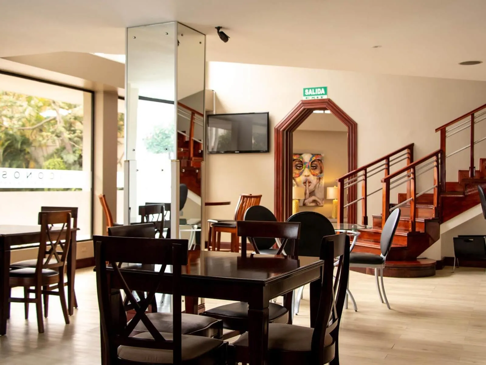 Restaurant/places to eat in Parque del Lago Boutique Hotel