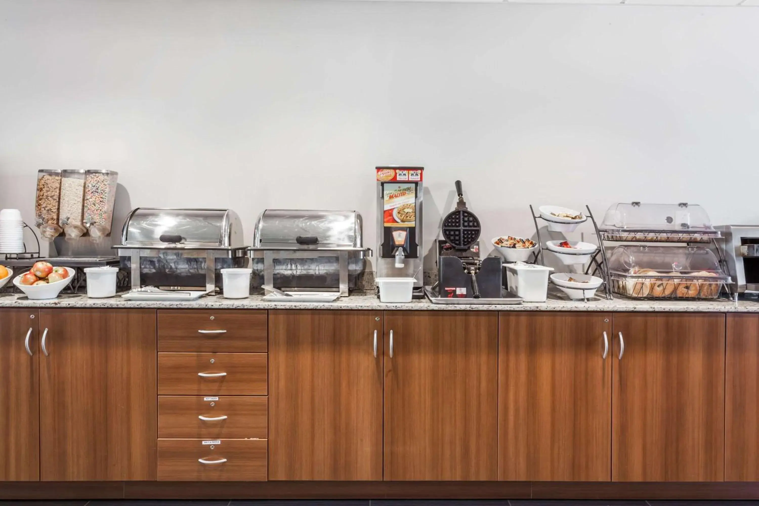 Restaurant/places to eat in Microtel Inn & Suites Sault Ste. Marie Restaurant/places to eat in Microtel Inn & Suites Sault Ste. Marie