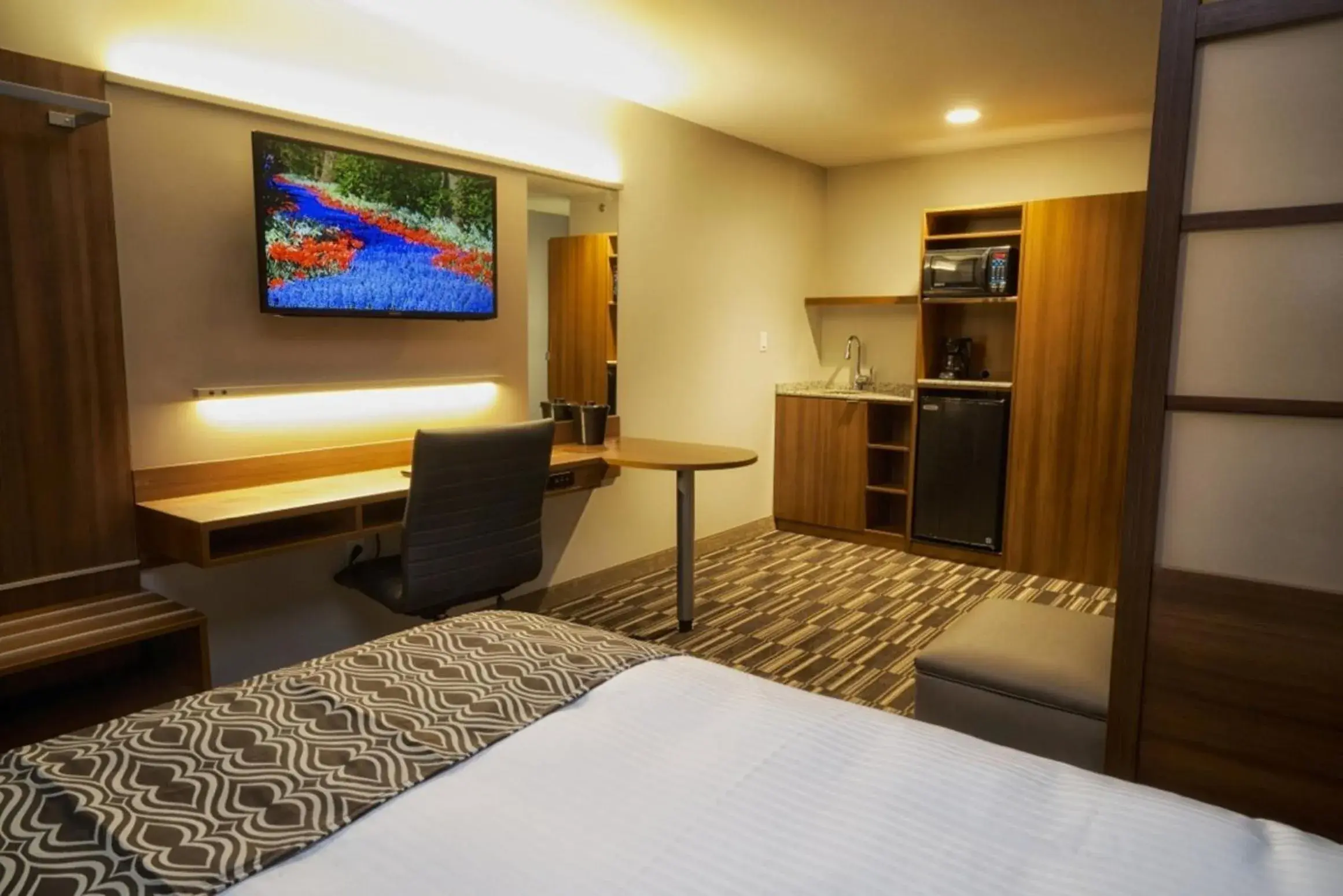 Photo of the whole room, Bed in Microtel Inn & Suites Sault Ste. Marie Photo of the whole room, Bed in Microtel Inn & Suites Sault Ste. Marie