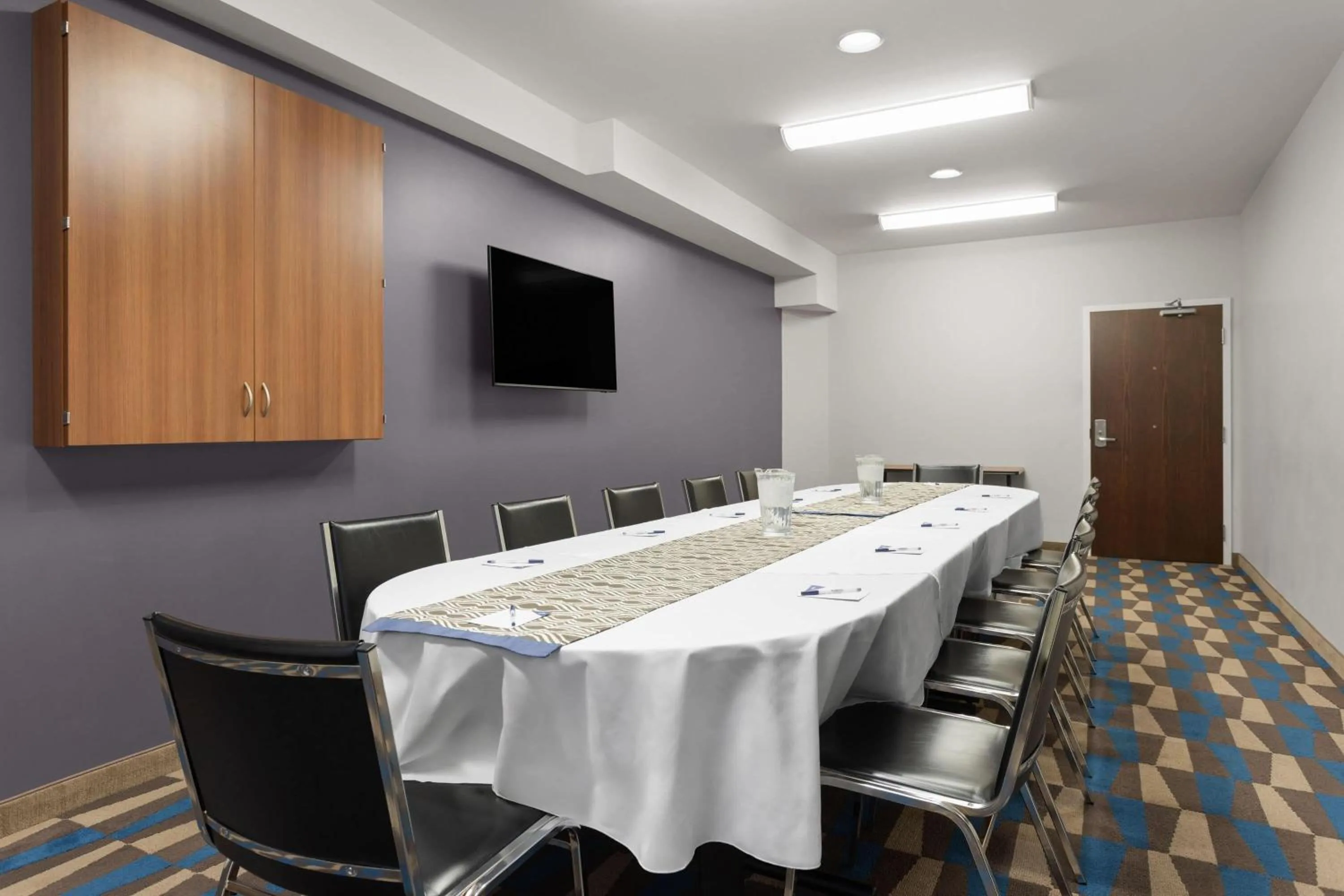 Meeting/conference room in Microtel Inn & Suites Sault Ste. Marie