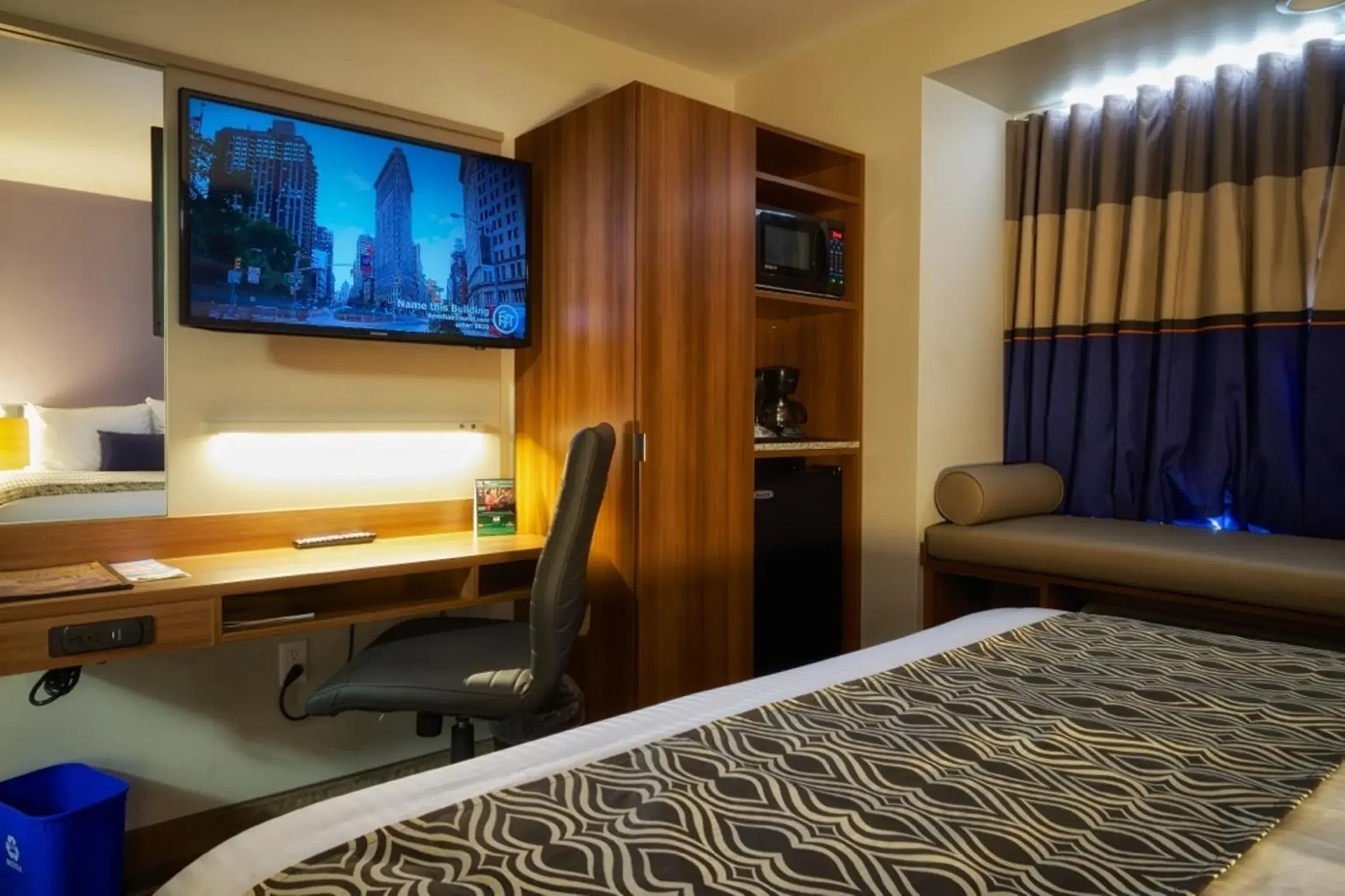 TV and multimedia, Bed in Microtel Inn & Suites Sault Ste. Marie TV and multimedia, Bed in Microtel Inn & Suites Sault Ste. Marie