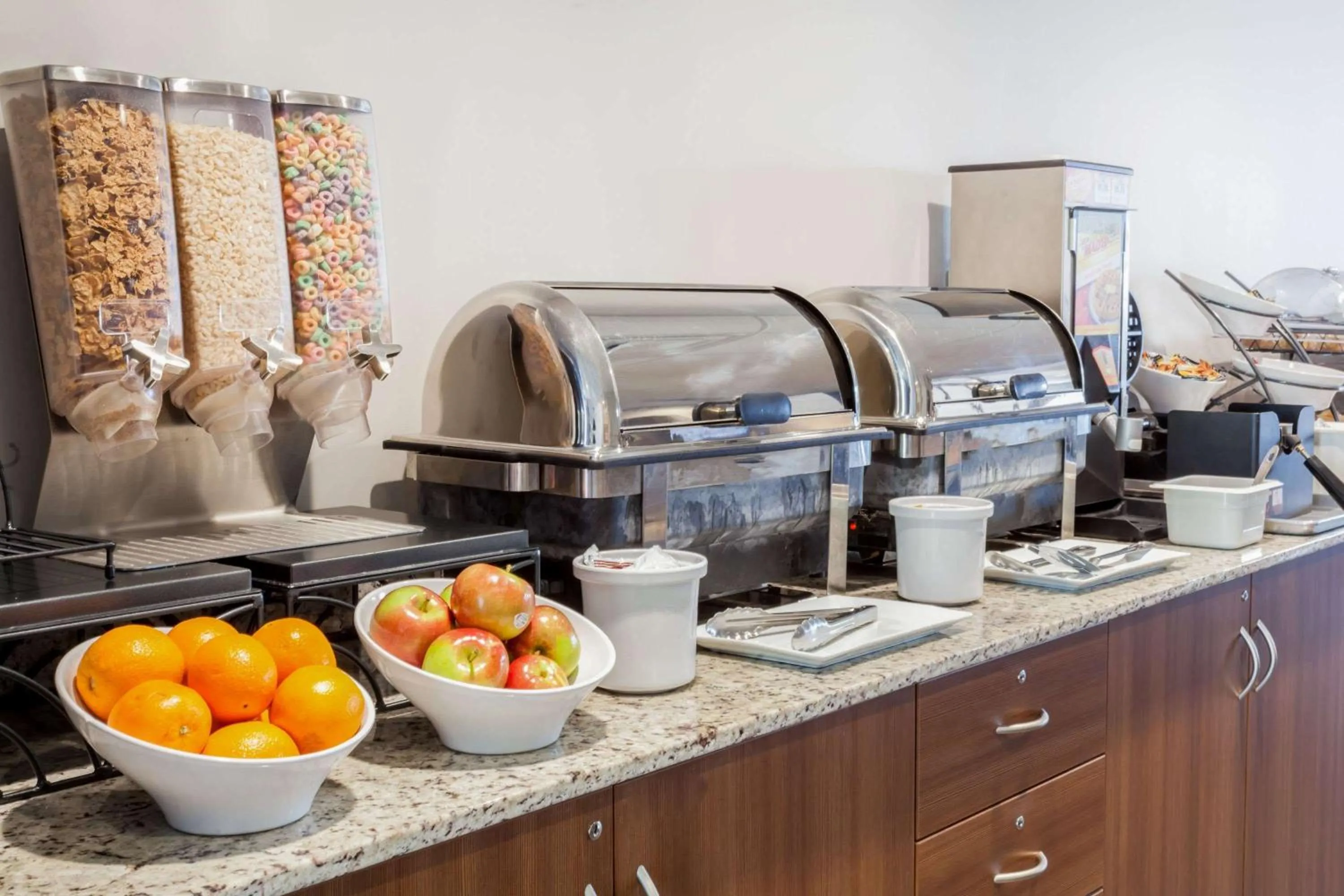 Restaurant/places to eat in Microtel Inn & Suites Sault Ste. Marie