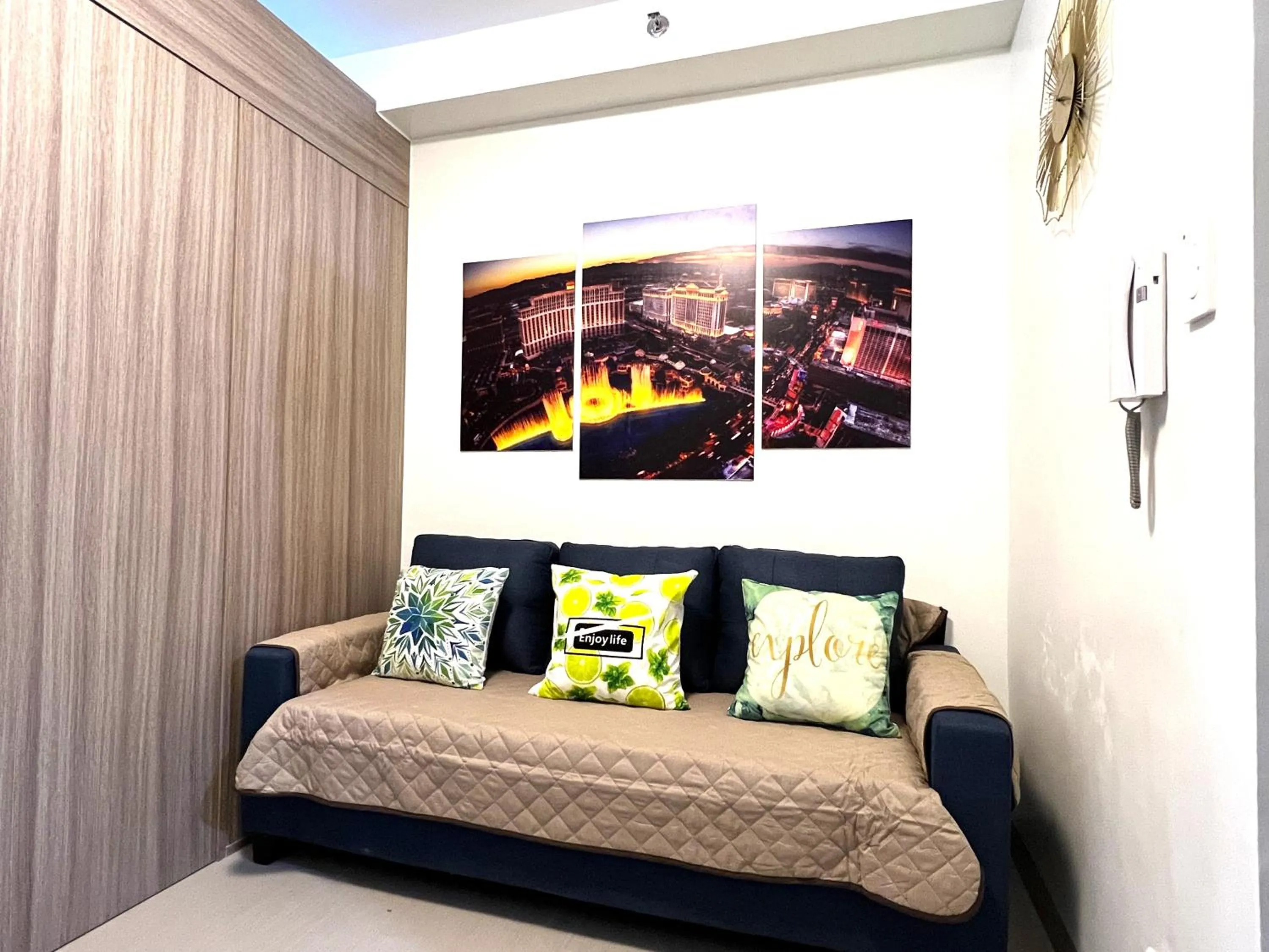 Living room in Shore Residences MOA Dynastel Staycation