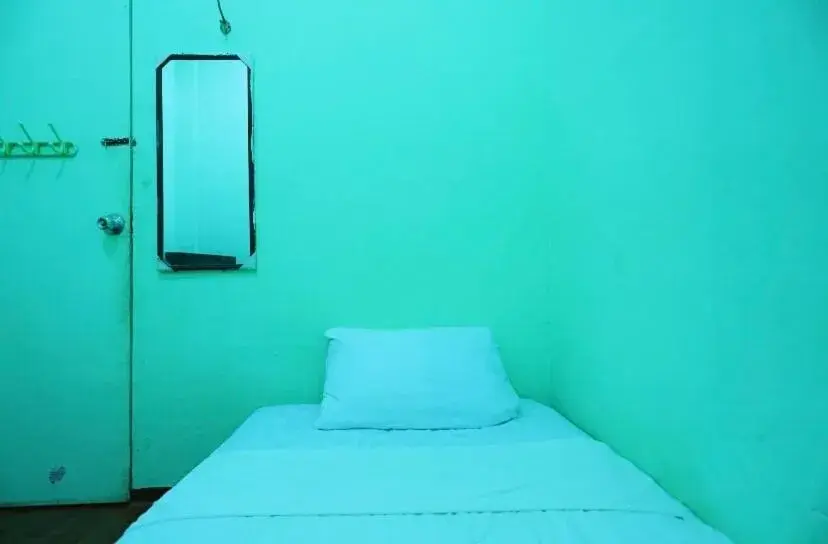 Bedroom, Bed in SPOT ON 93421 Grace Homestay SyariahNearMall Nagoya Hill Bedroom, Bed in SPOT ON 93421 Grace Homestay SyariahNearMall Nagoya Hill