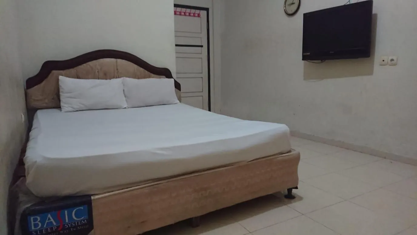 Bedroom, Bed in Hotel O Pondok Sugie SyariahNearJembatan Siak