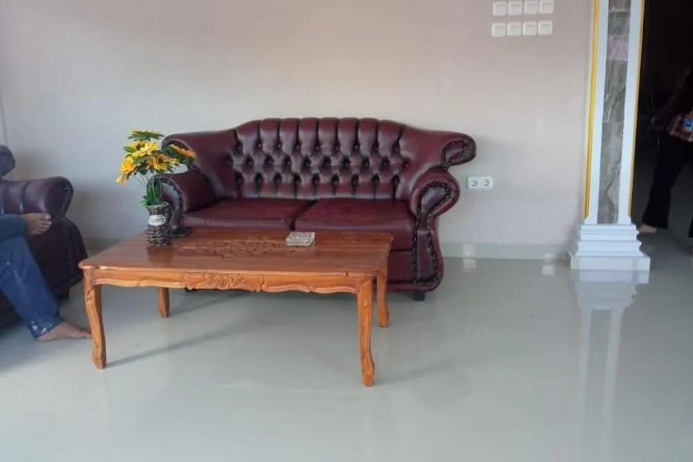 Lobby or reception in SPOT ON 93442 Widya Homestay SyariahNearBandara Sultan Syarif Kasim II