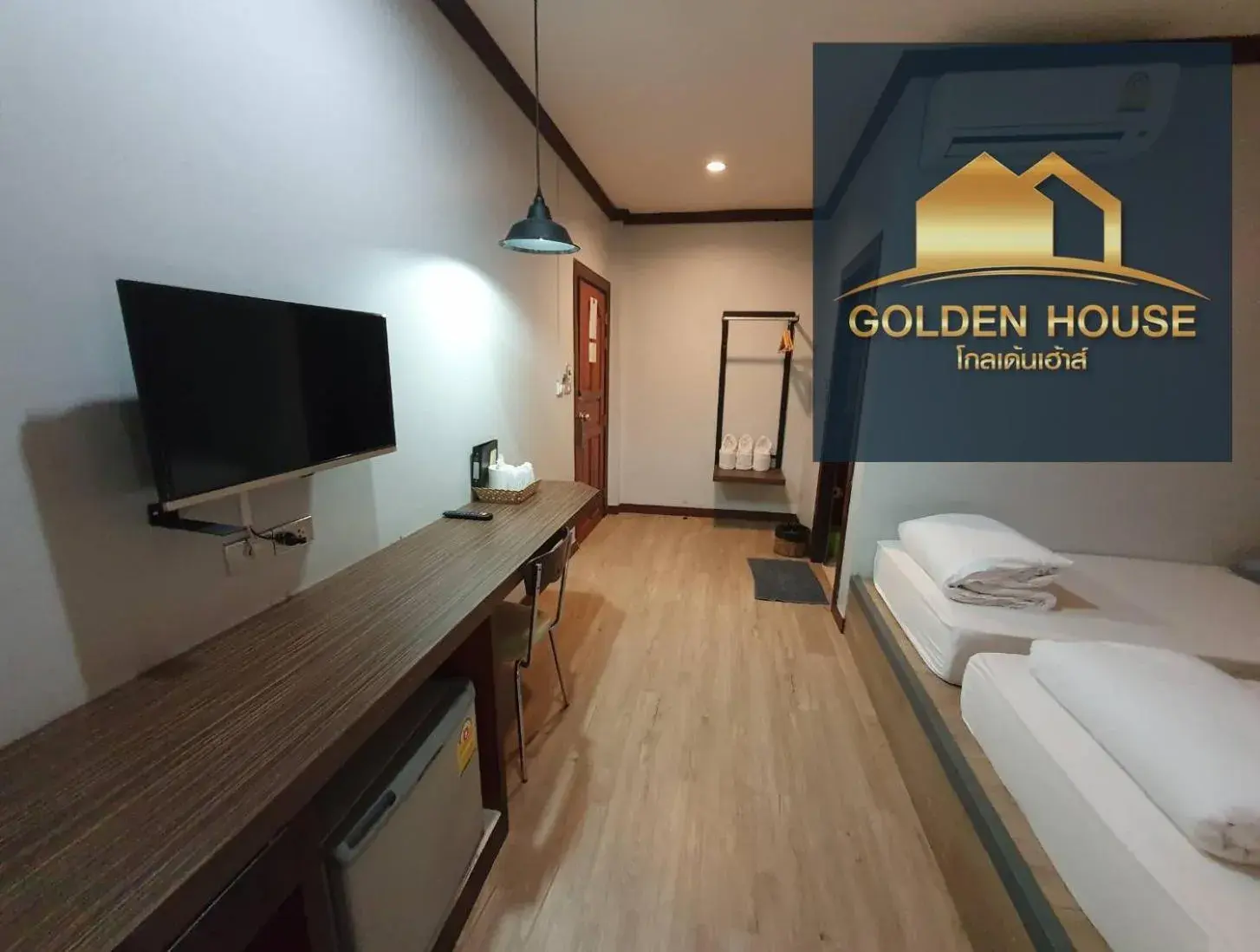 TV and multimedia, Bed in Golden House Hotel Sakaeo TV and multimedia, Bed in Golden House Hotel Sakaeo