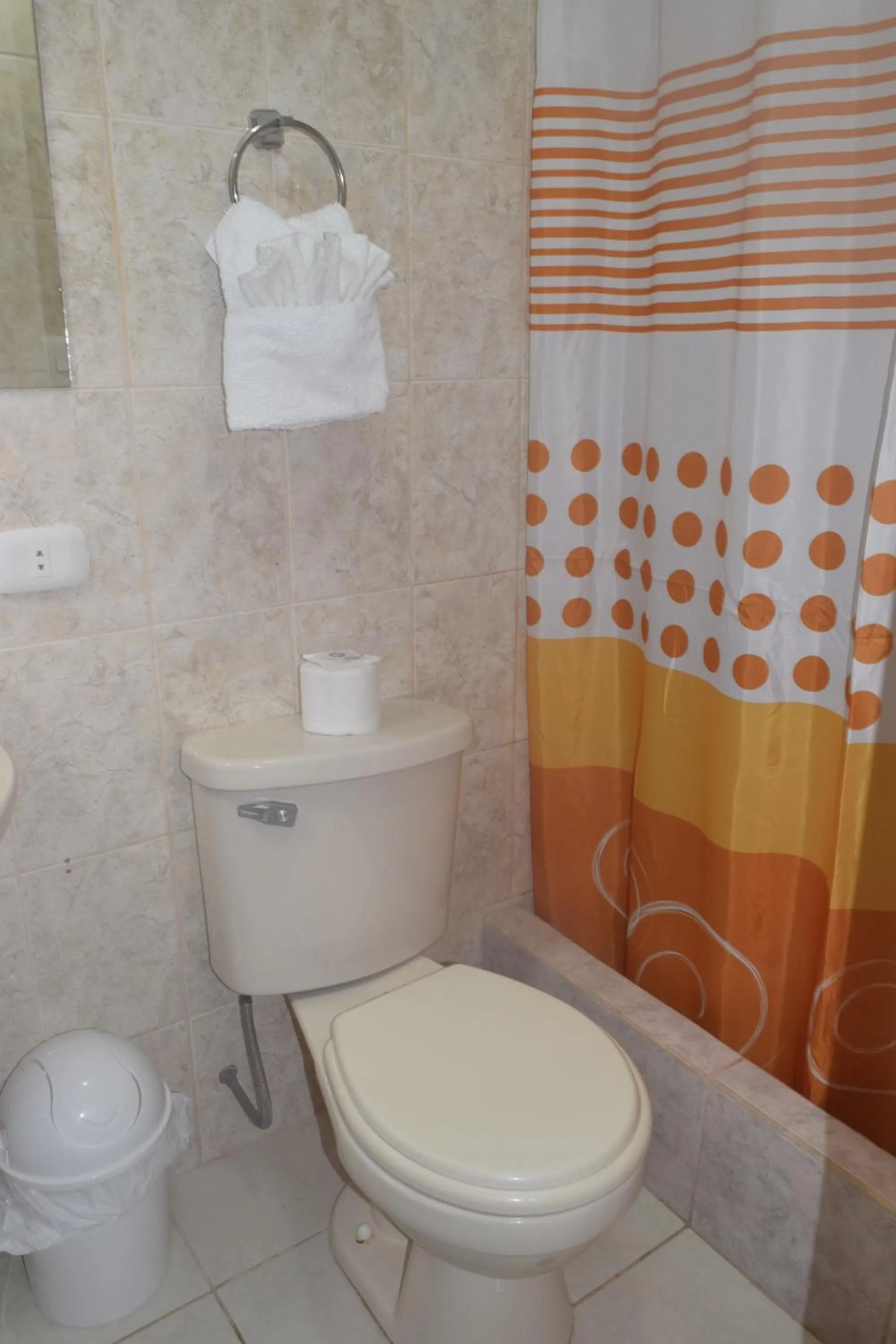 Bathroom in Hostel VALLE DORADO MACHUPICCHU