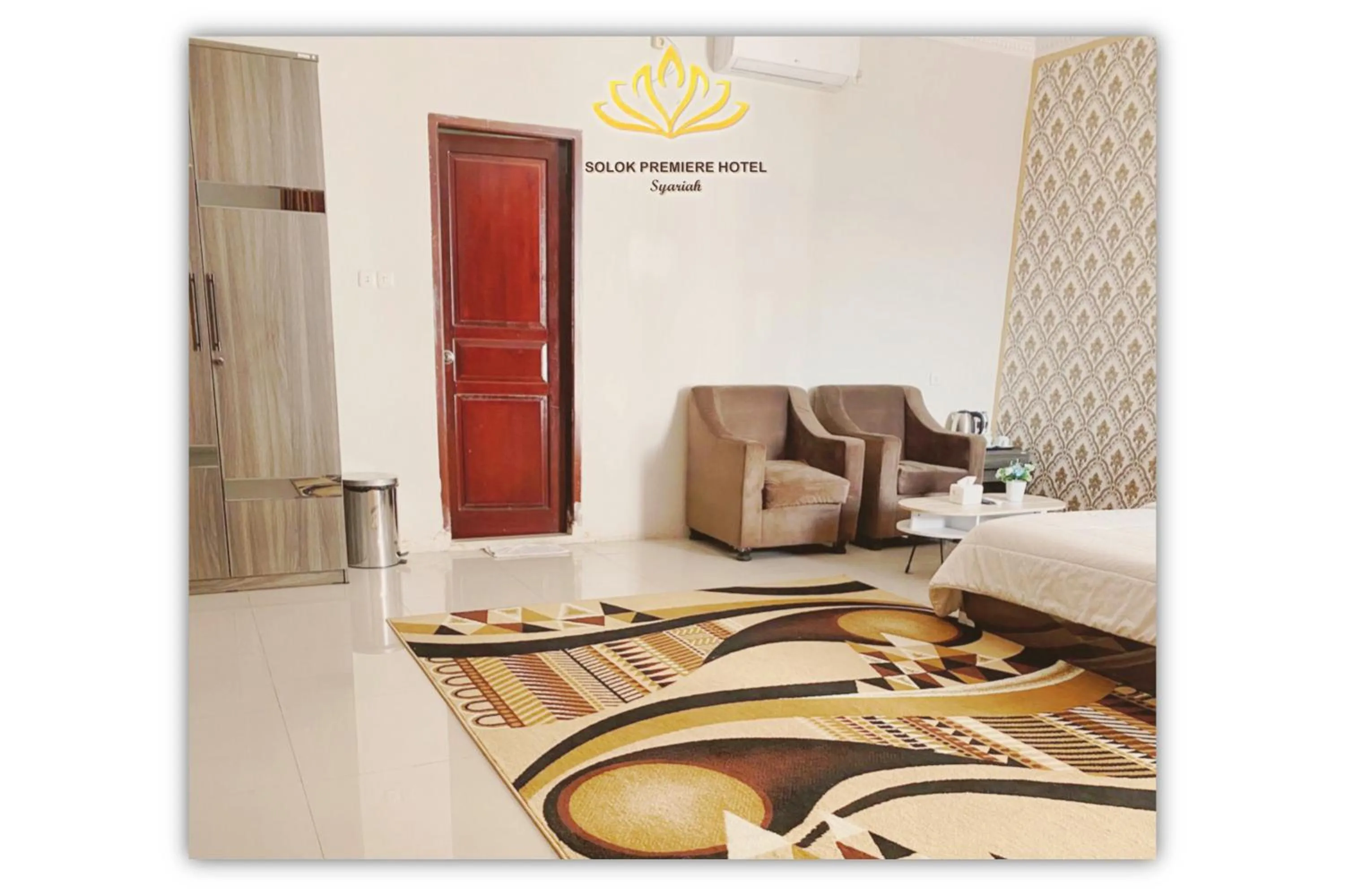 Bed in Solok Premier Hotel