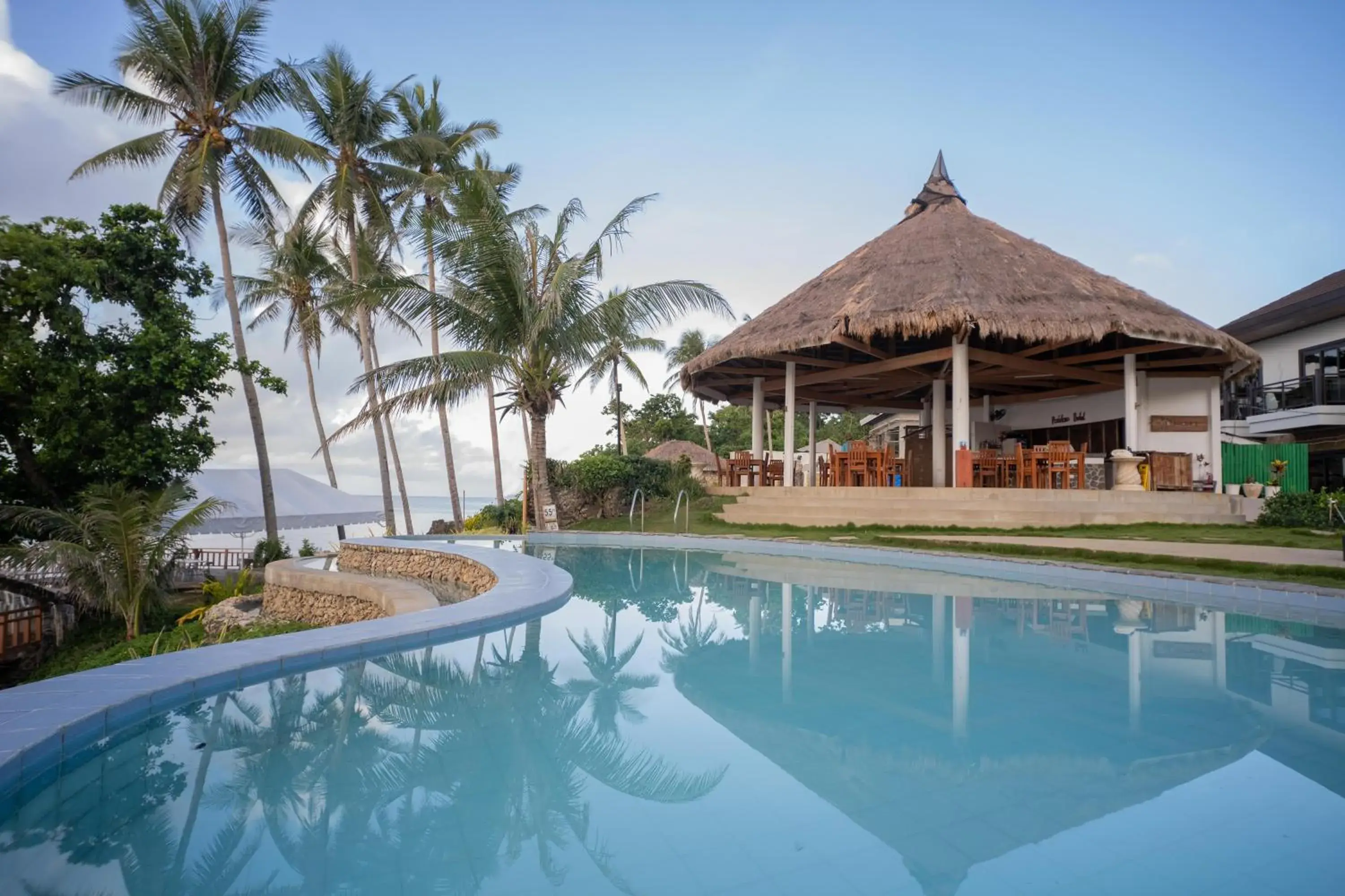 Swimming pool in Parklane Bohol Resort and Spa Swimming pool in Parklane Bohol Resort and Spa
