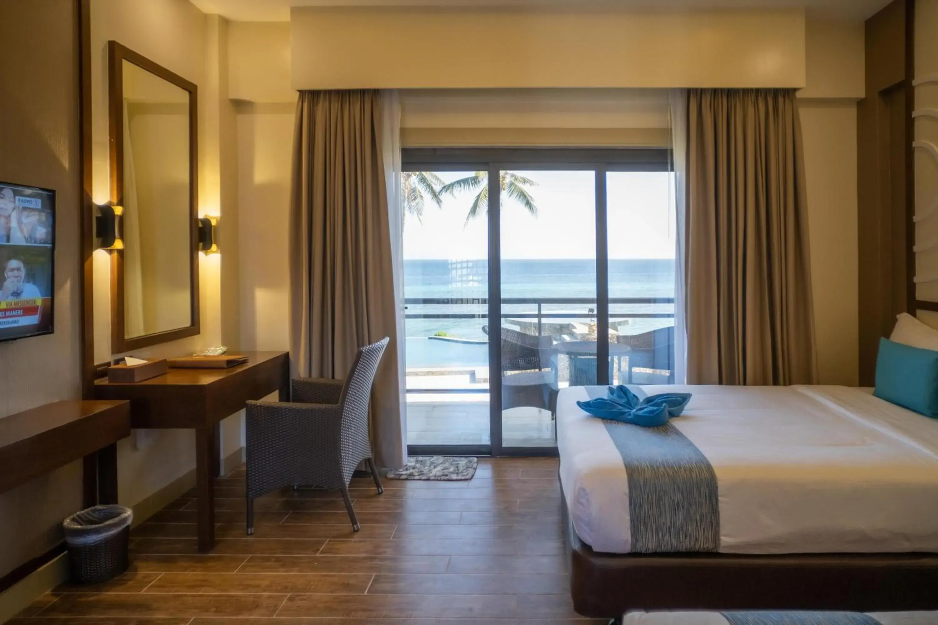 Bed in Parklane Bohol Resort and Spa Bed in Parklane Bohol Resort and Spa