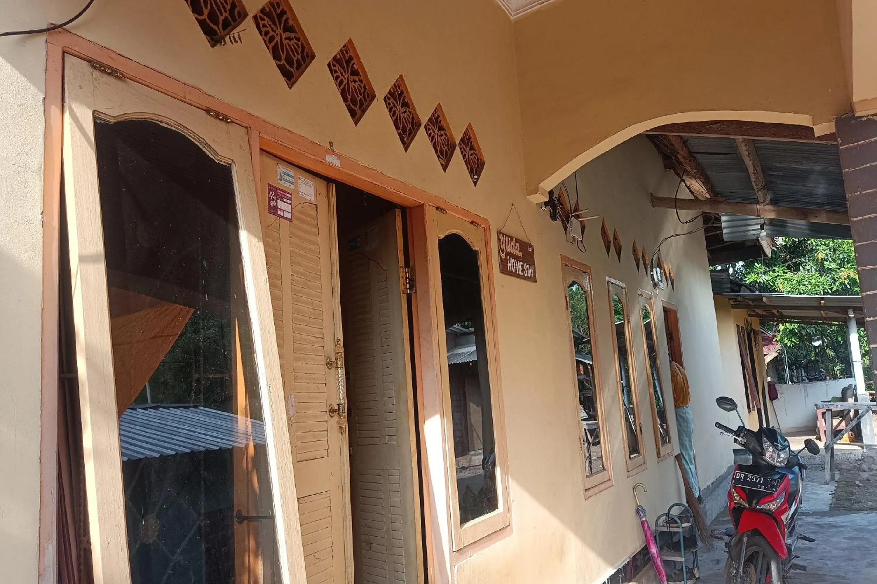 Facade/entrance in Hotel O Yuda Family Homestay Near Desa Wisata Hijau Bilebante