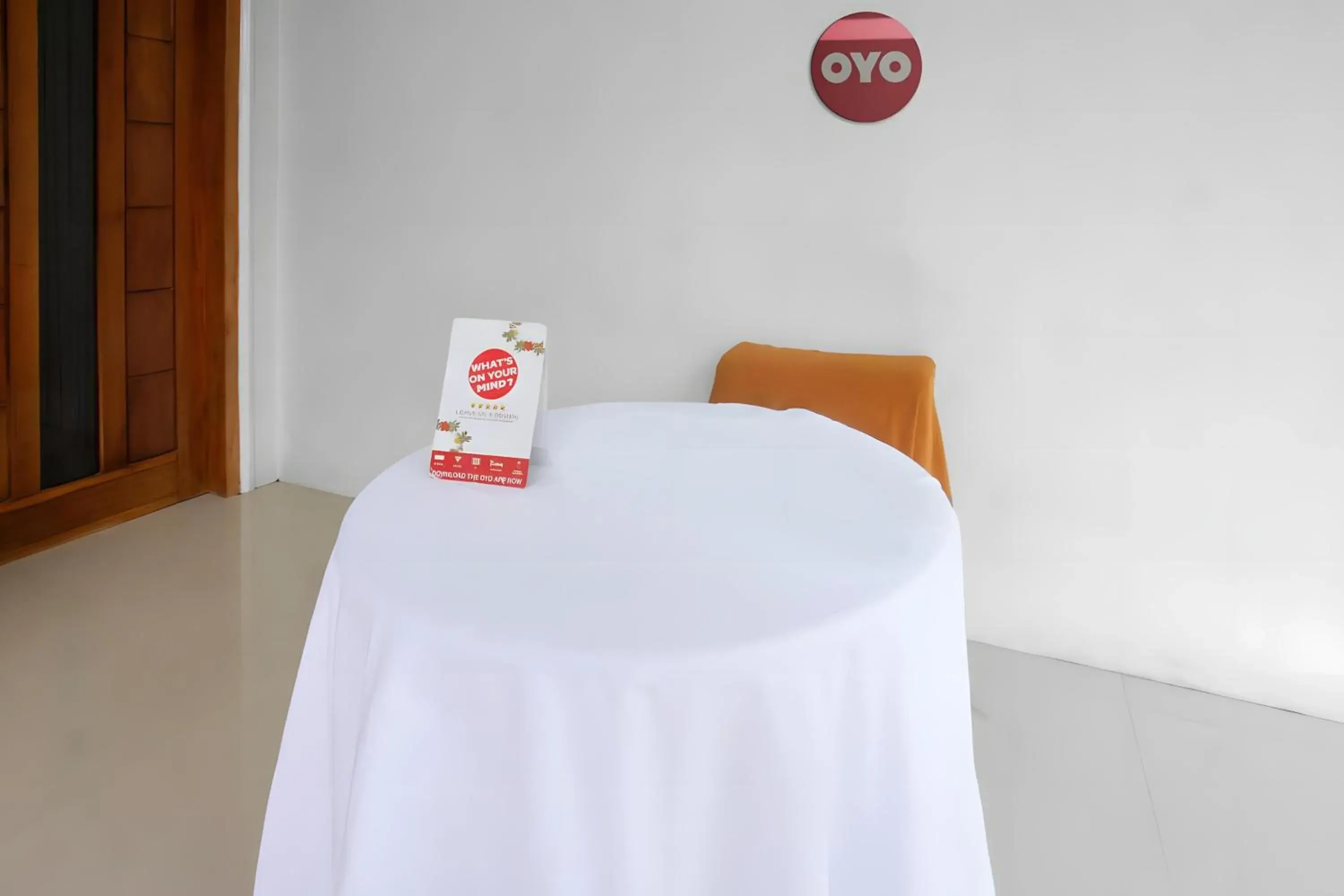 Lobby or reception in OYO 93440 Warde Hotel Near Sae Restaurant Lobby or reception in OYO 93440 Warde Hotel Near Sae Restaurant