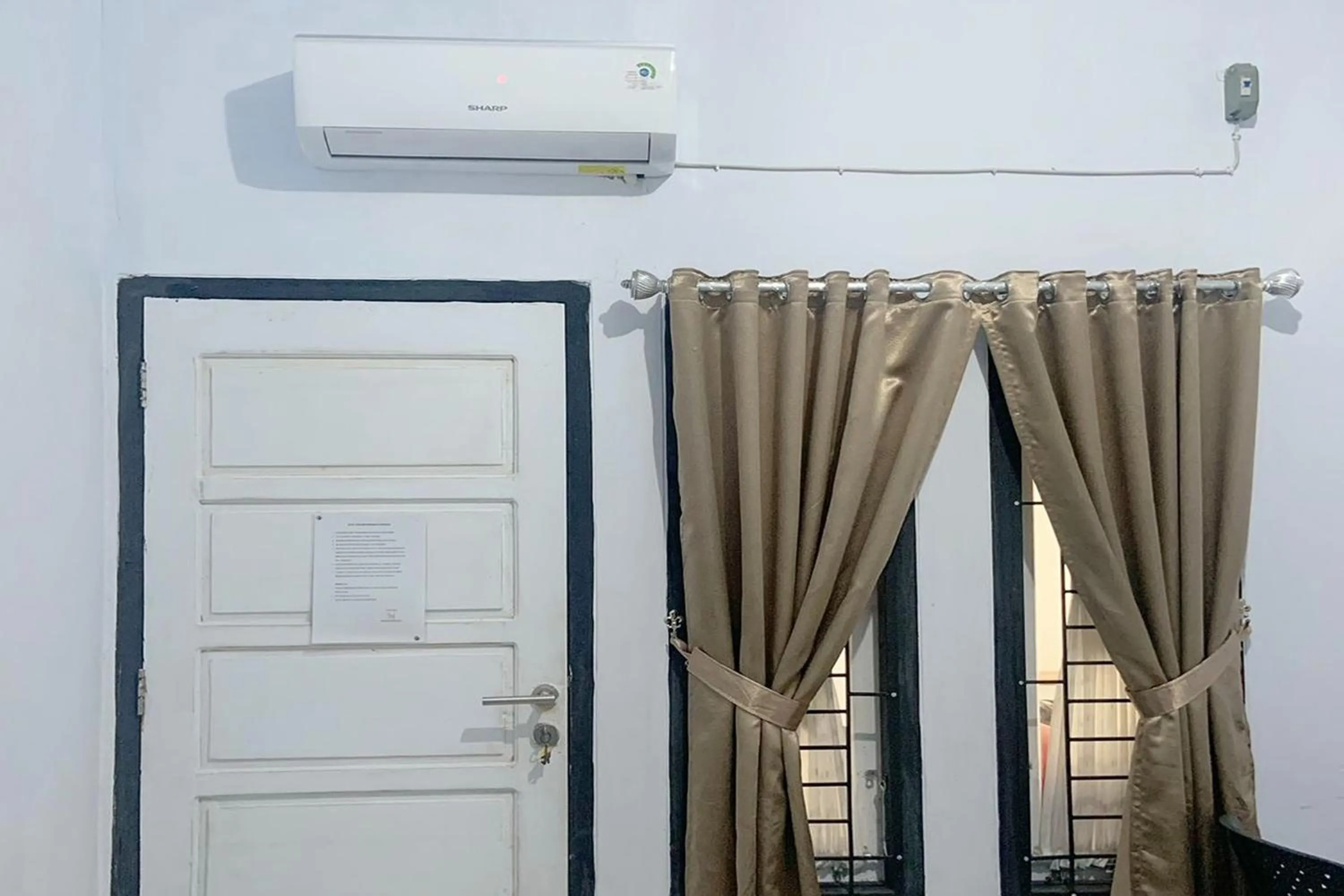 air conditioner in Pondokan Guest House Rinjani Syariah