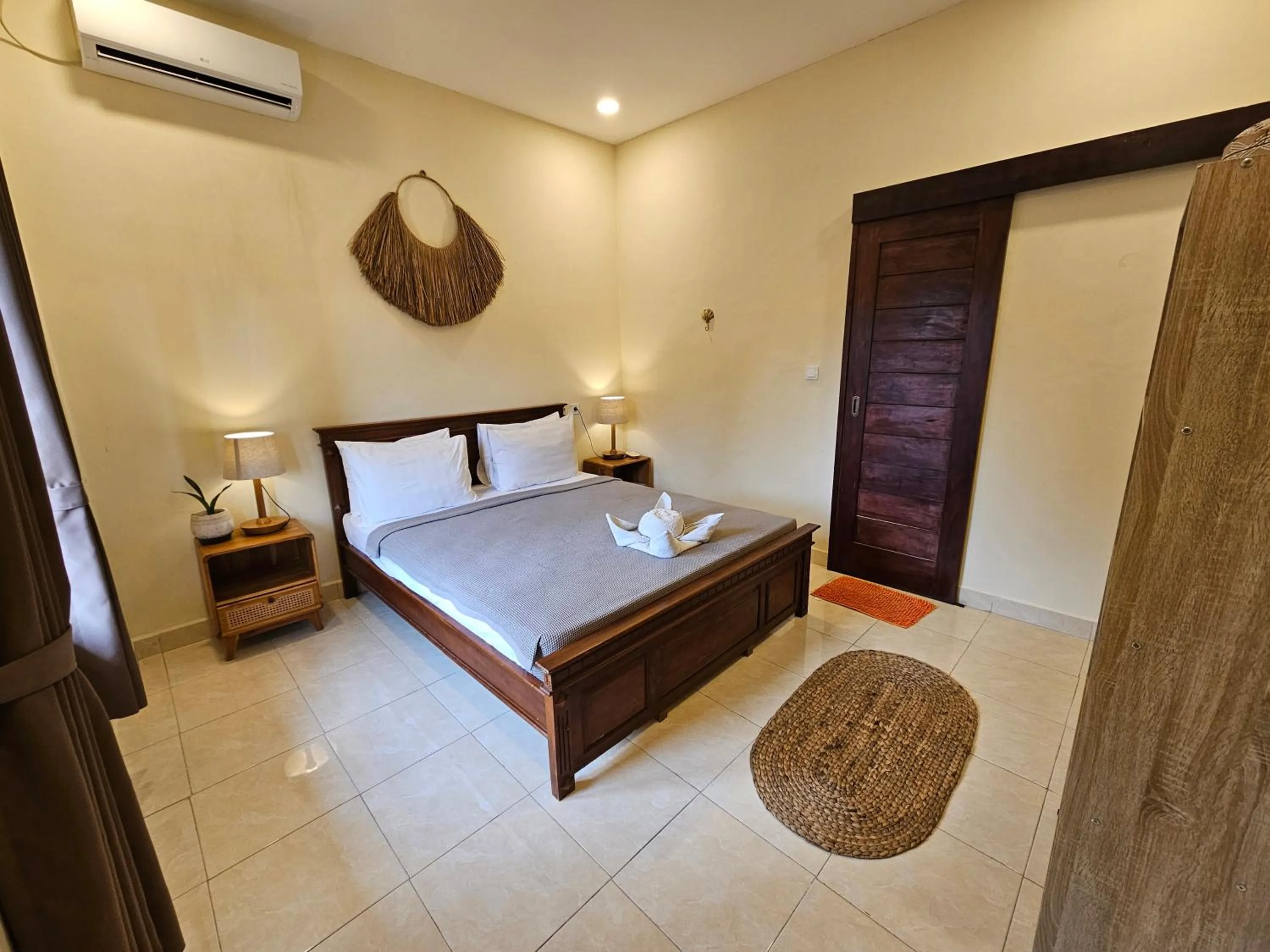 Bedroom, Bed in Risna Homestay