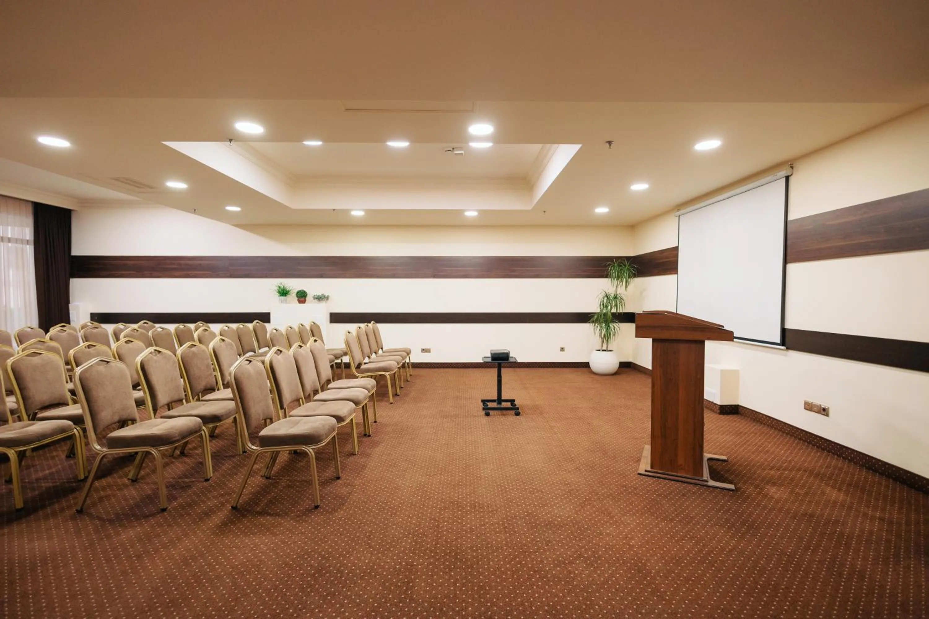 Meeting/conference room in Paris Hotel Yerevan