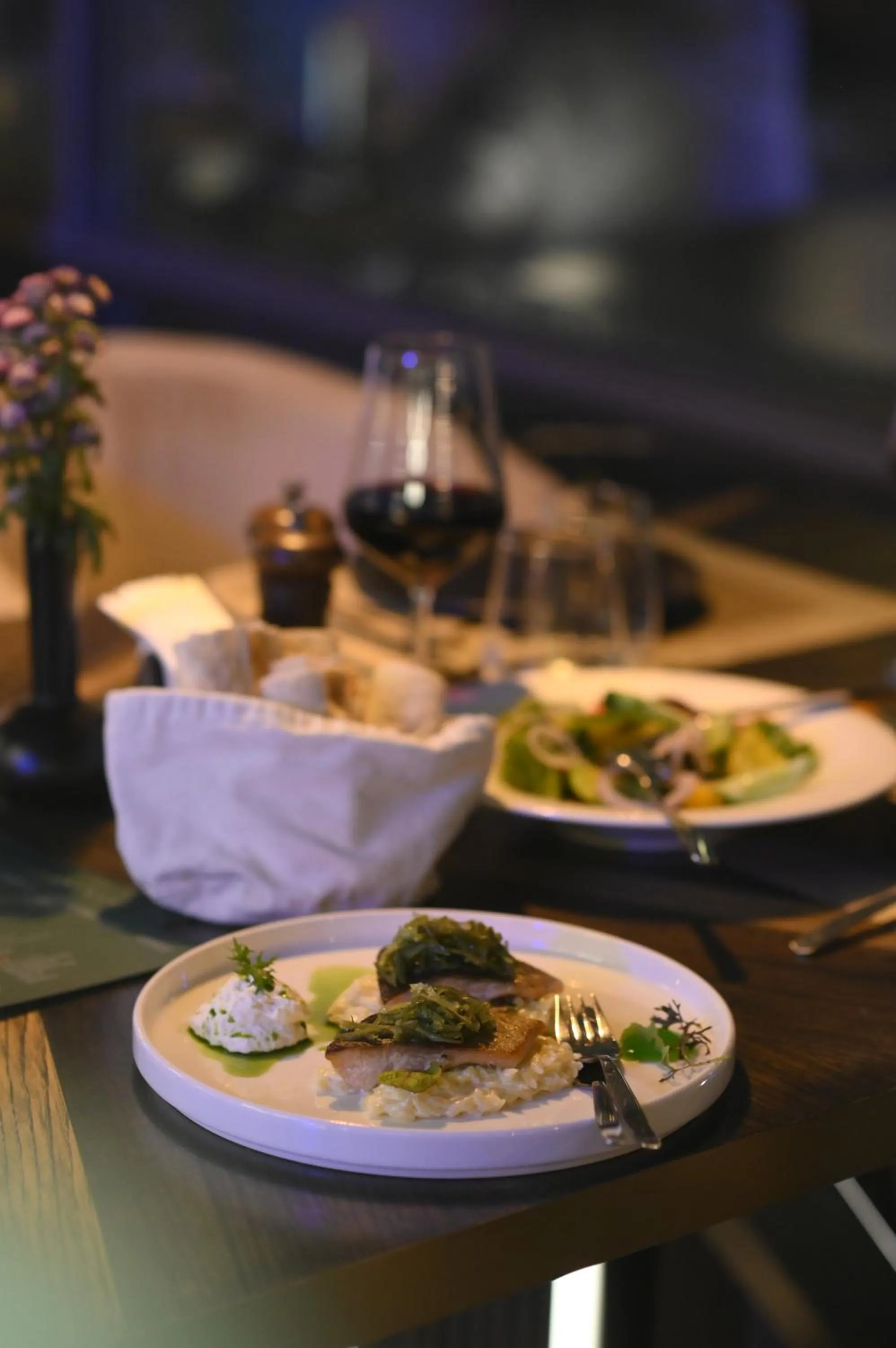 Restaurant/places to eat in Paris Hotel Yerevan