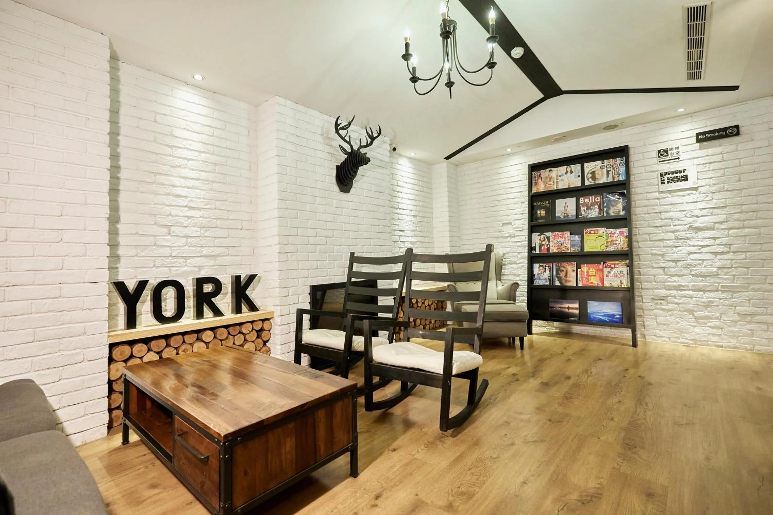 Seating area in York Hotel