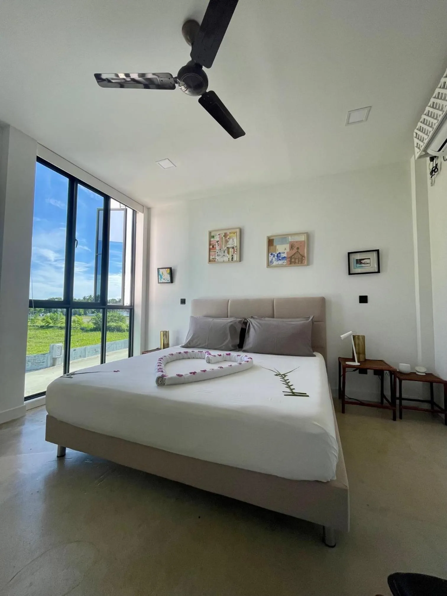 Bed in EQ SURF RETREAT