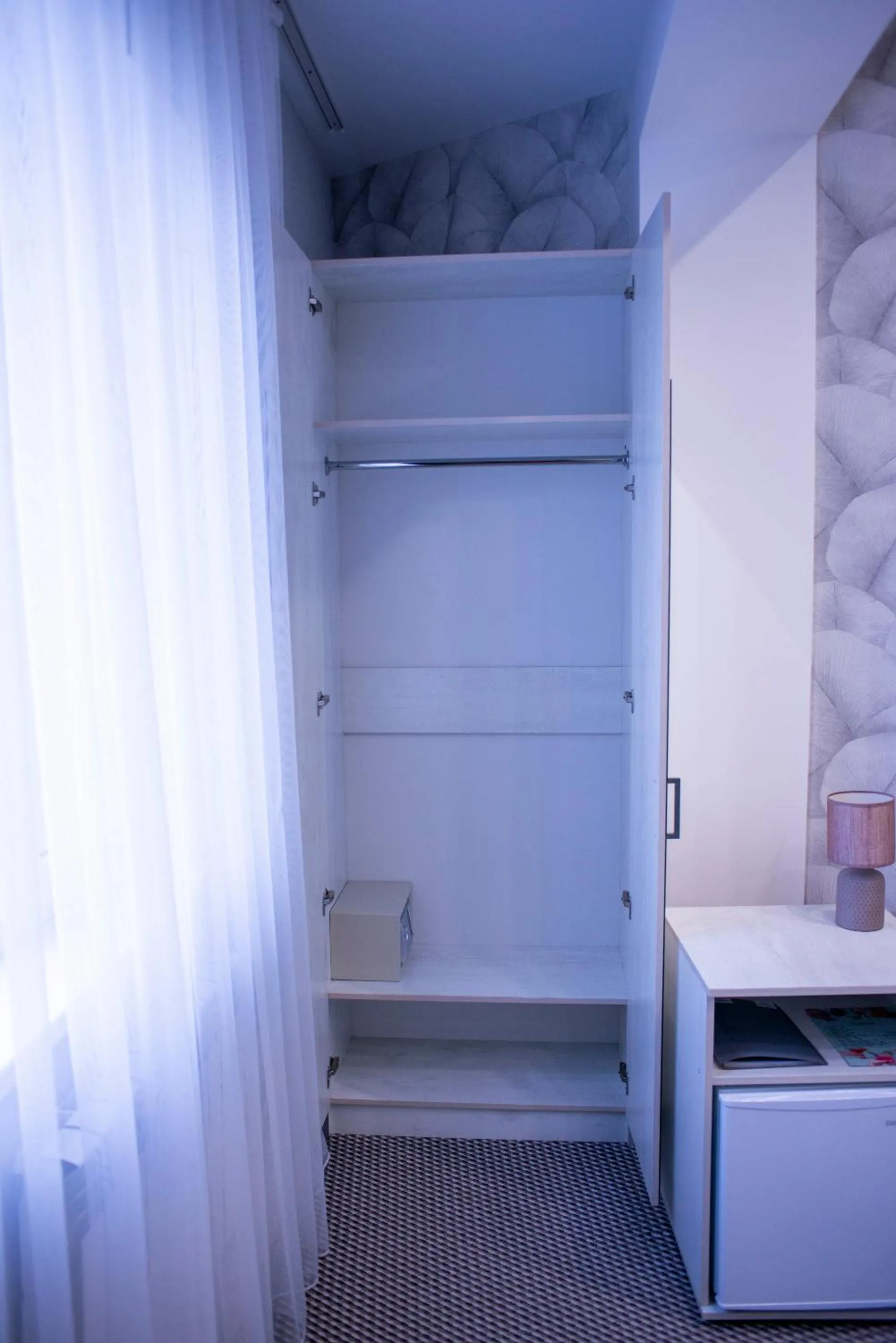 wardrobe in Tengri Hotel