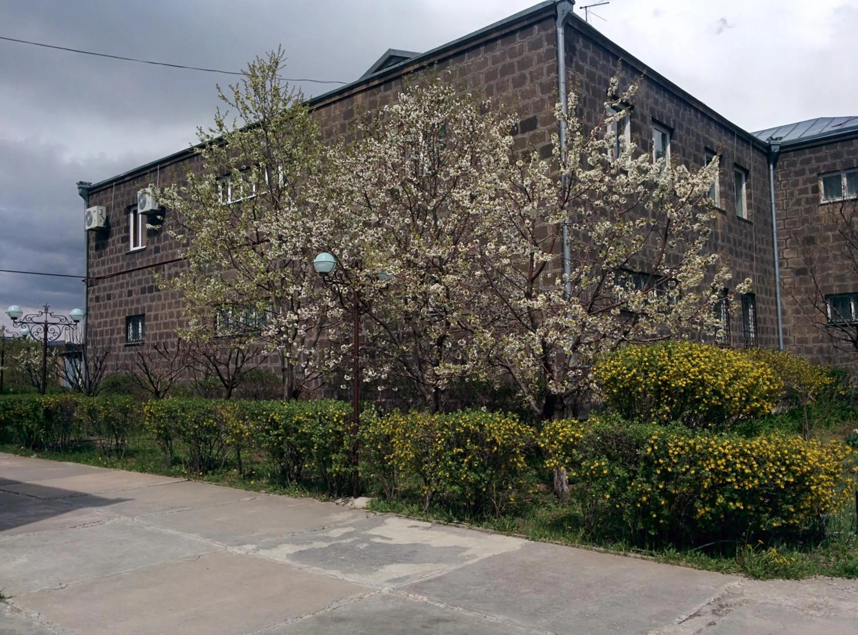 Facade/entrance in Erazank Hotel