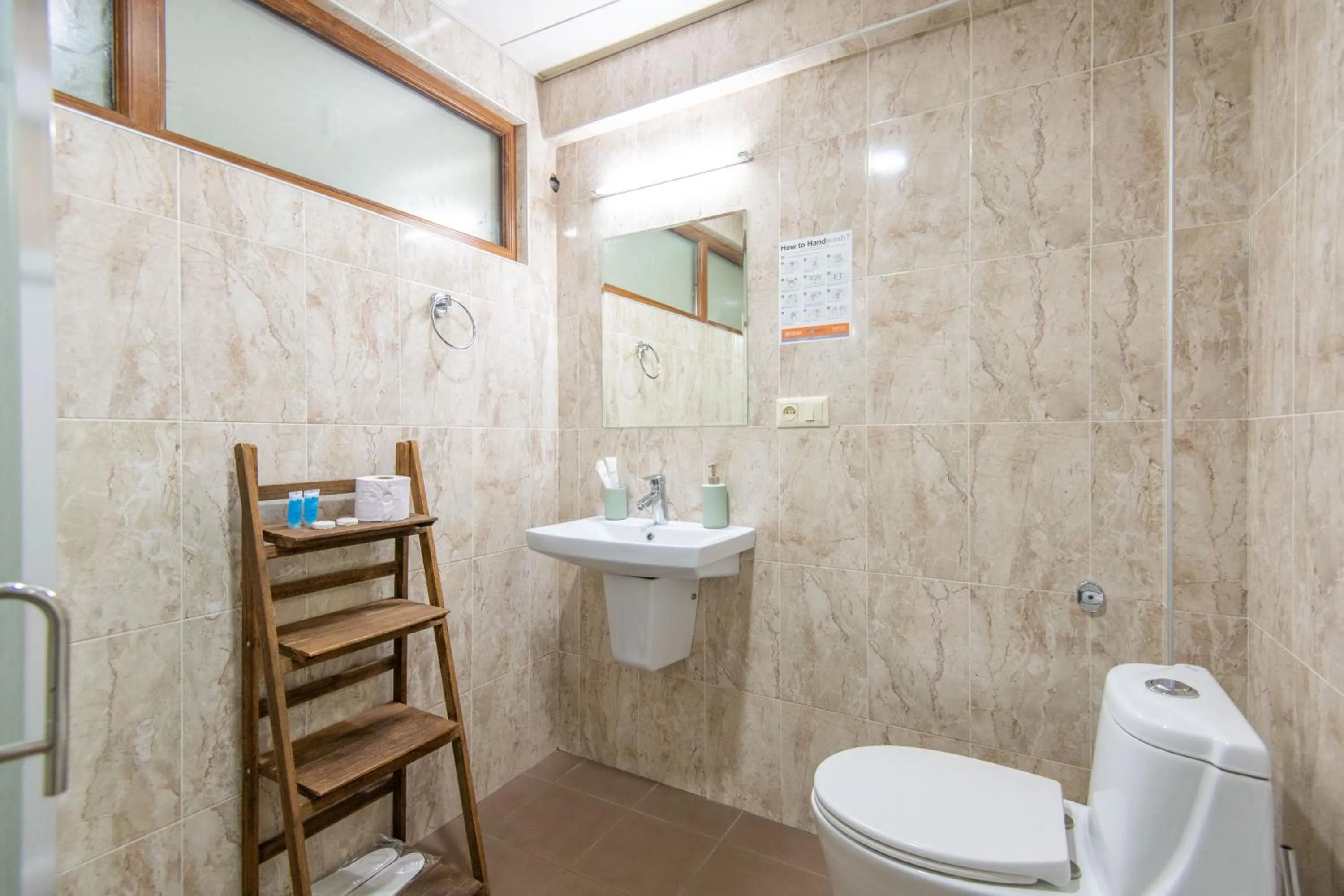 Shower in Hotel Alaverdi Palace