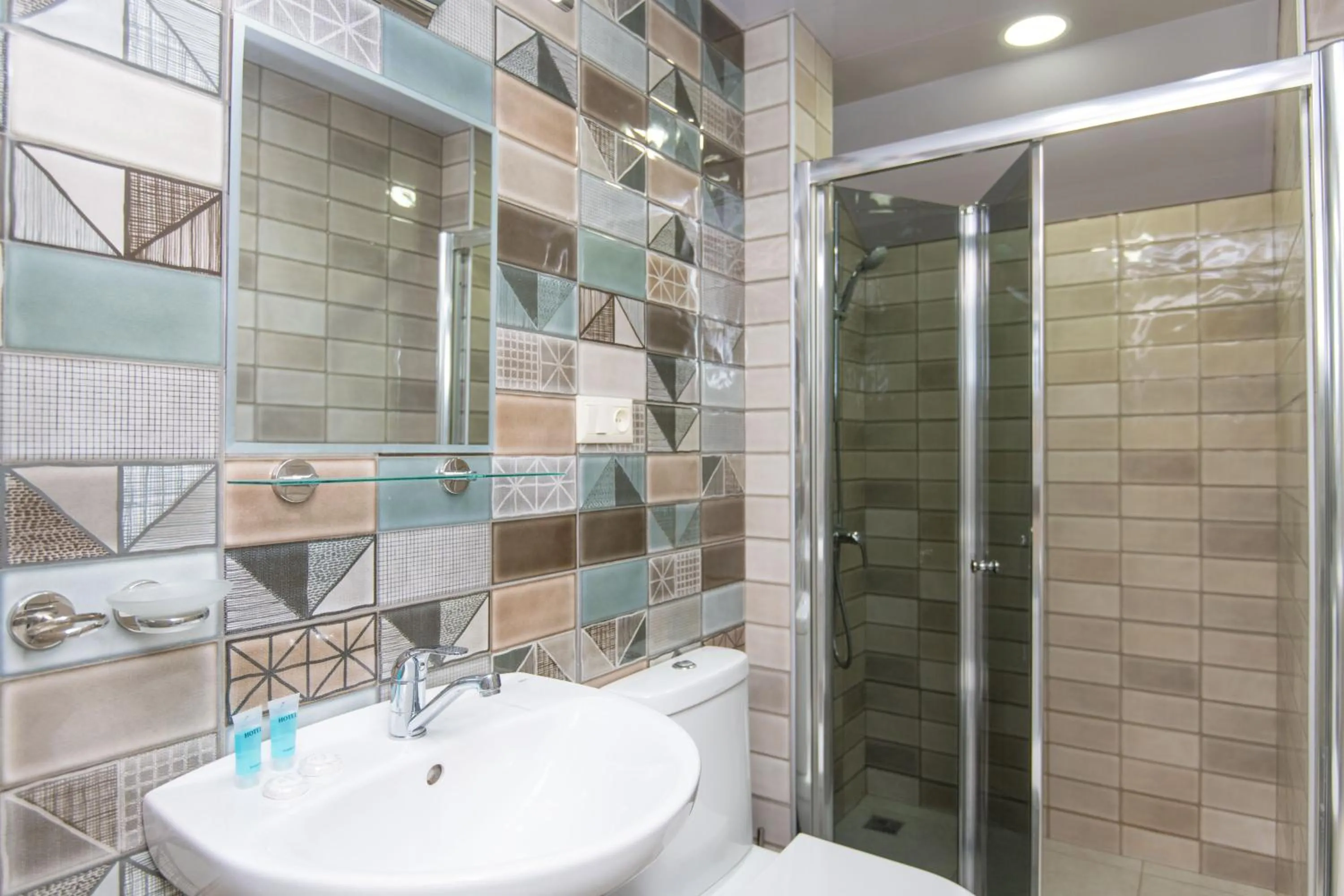 Shower in Hotel Alaverdi Palace