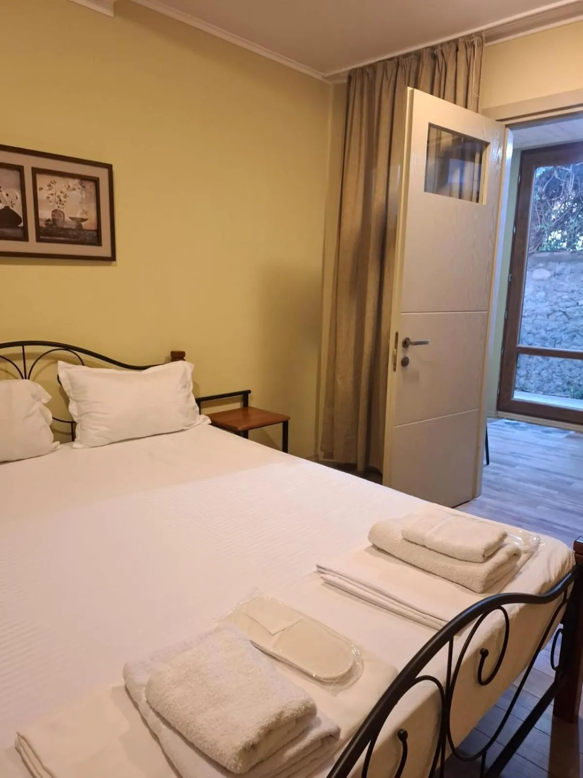 Bed in Hotel Alaverdi Palace