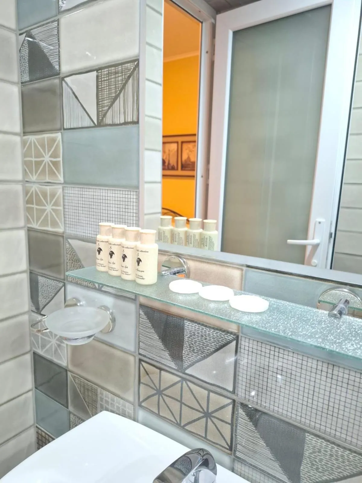 Bathroom in Hotel Alaverdi Palace