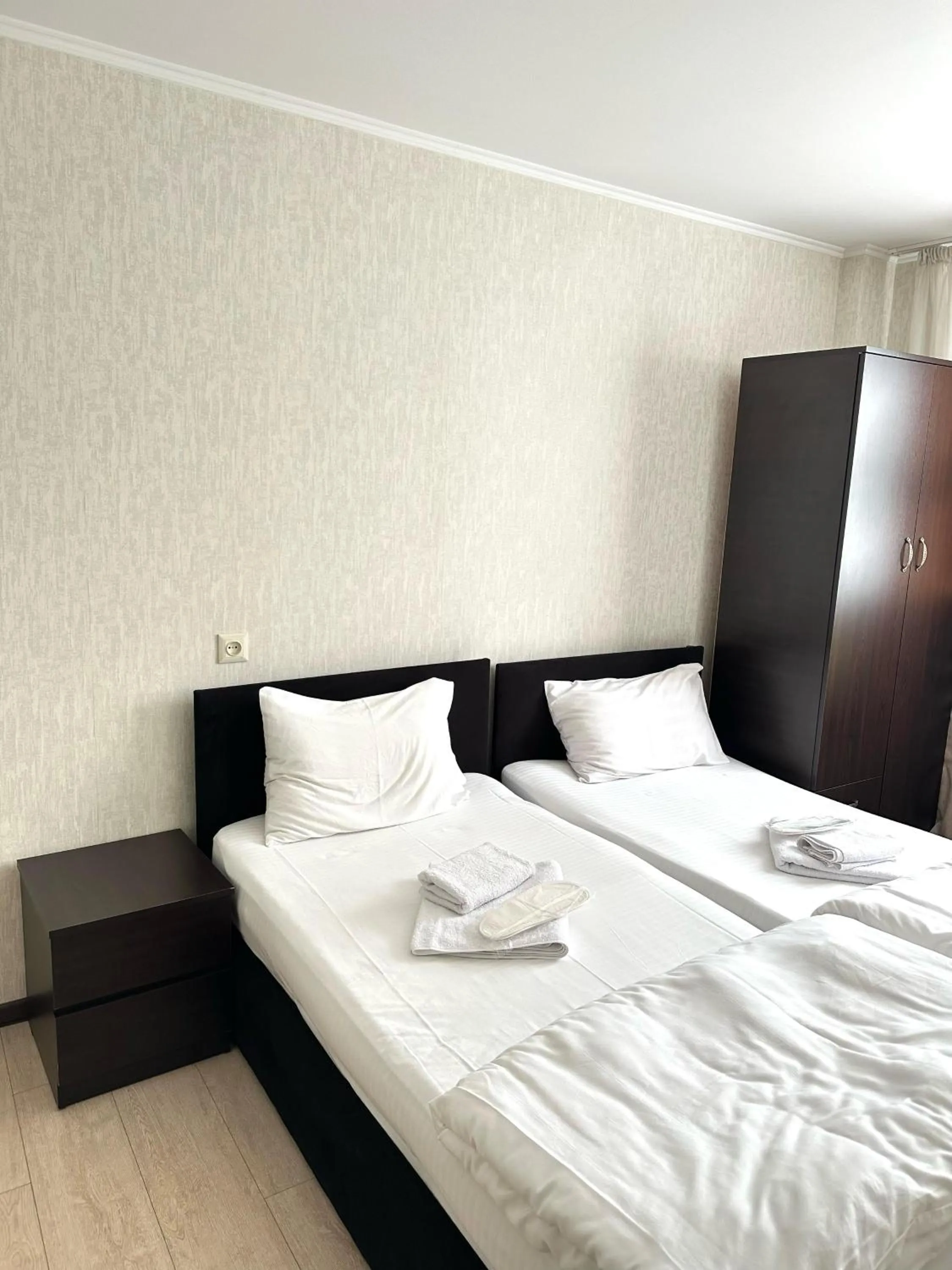 Bed in Red Fox Guesthouse