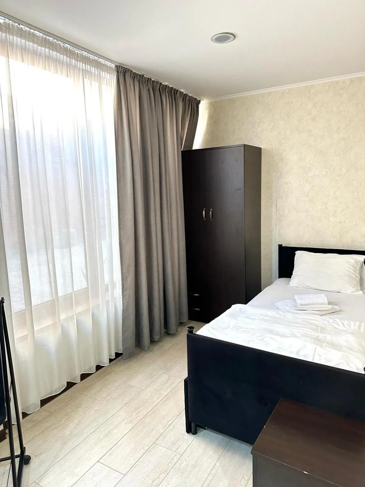 Bed in Red Fox Guesthouse