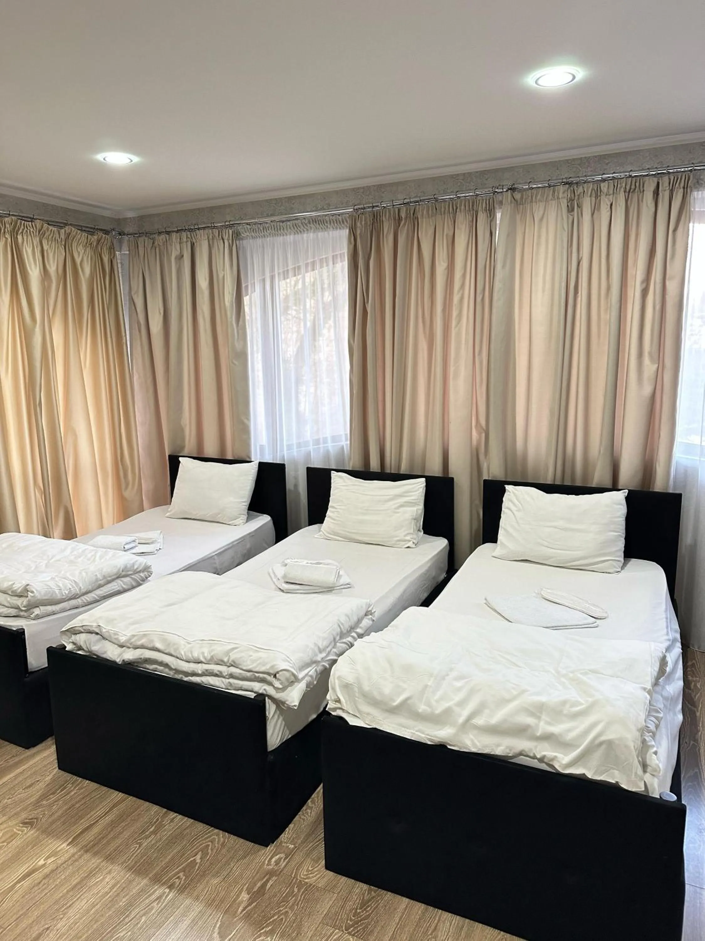 Bed in Red Fox Guesthouse