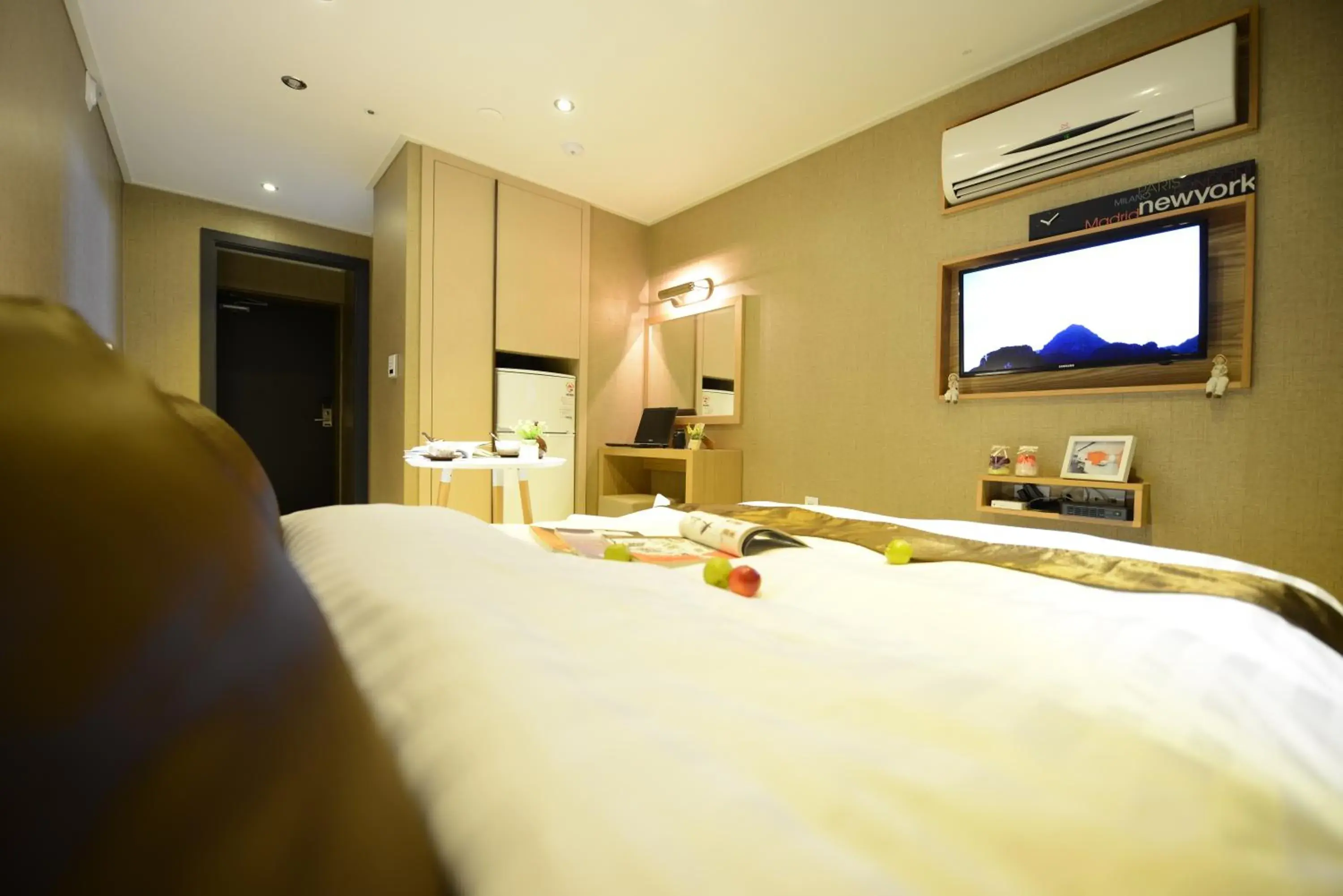 Bed in Dunsan Graytone Hotel Bed in Dunsan Graytone Hotel