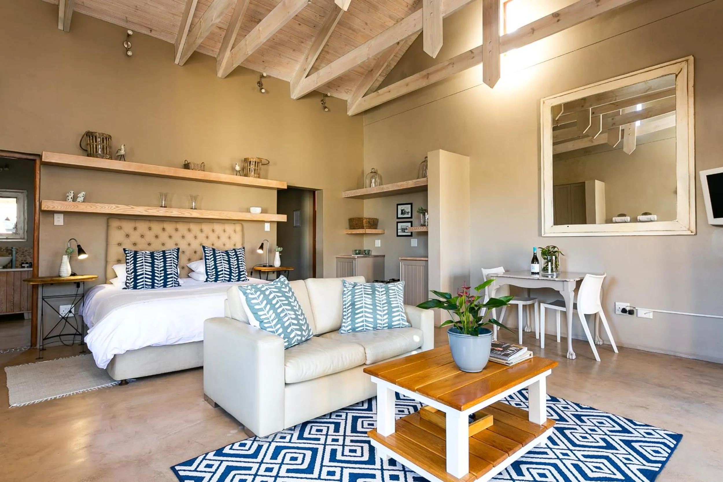 Cottage with Patio in Langebaan Kite Cottages