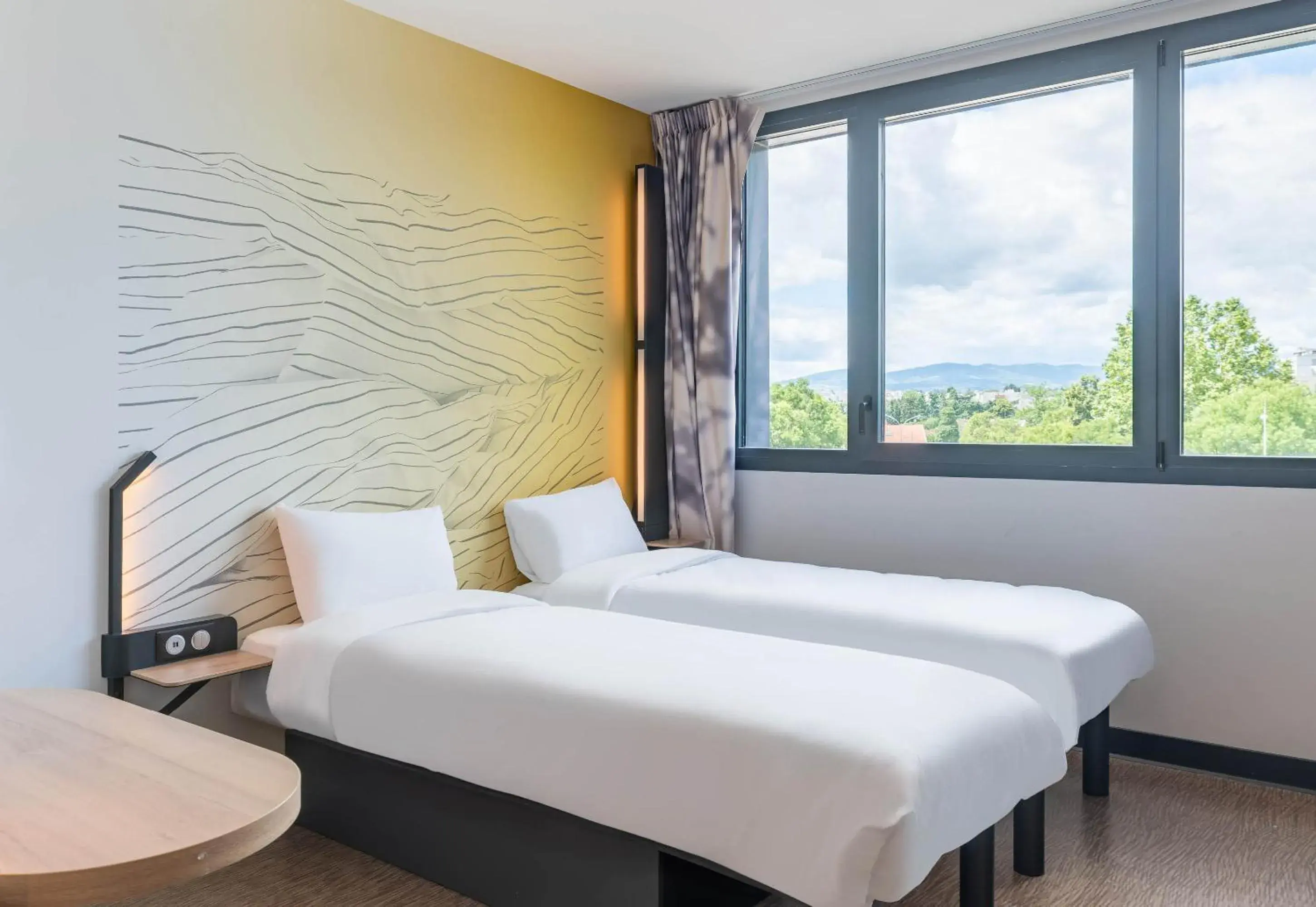 Twin Room in B&B HOTEL Villefranche-sur-Saône Sud Twin Room in B&B HOTEL Villefranche-sur-Saône Sud