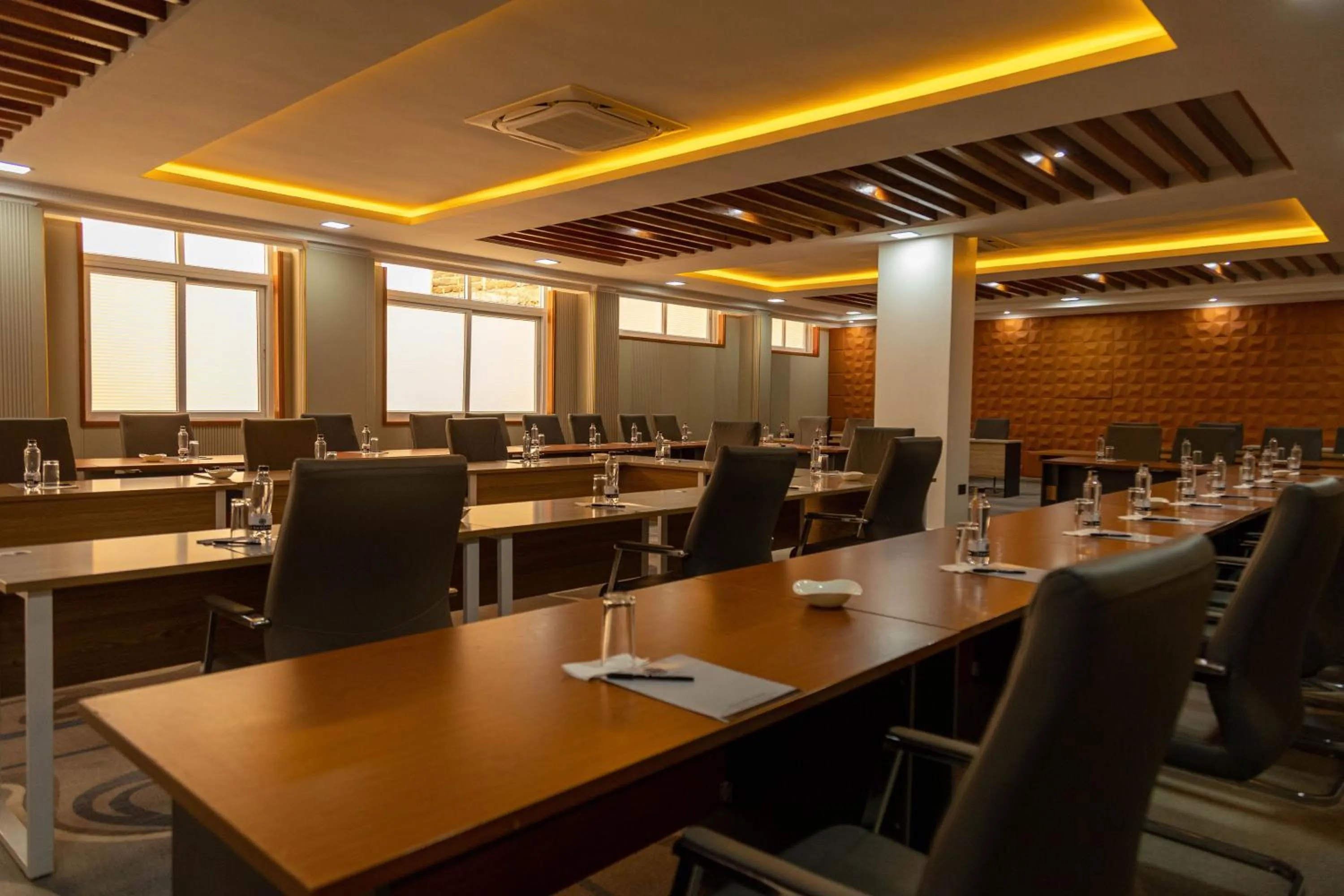 Emboita Hotel Limited