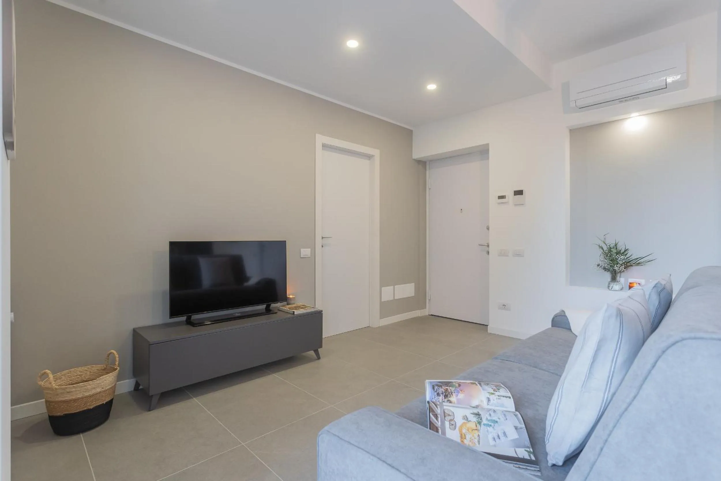 Other in Isola Felice Grandate by Rent All Como