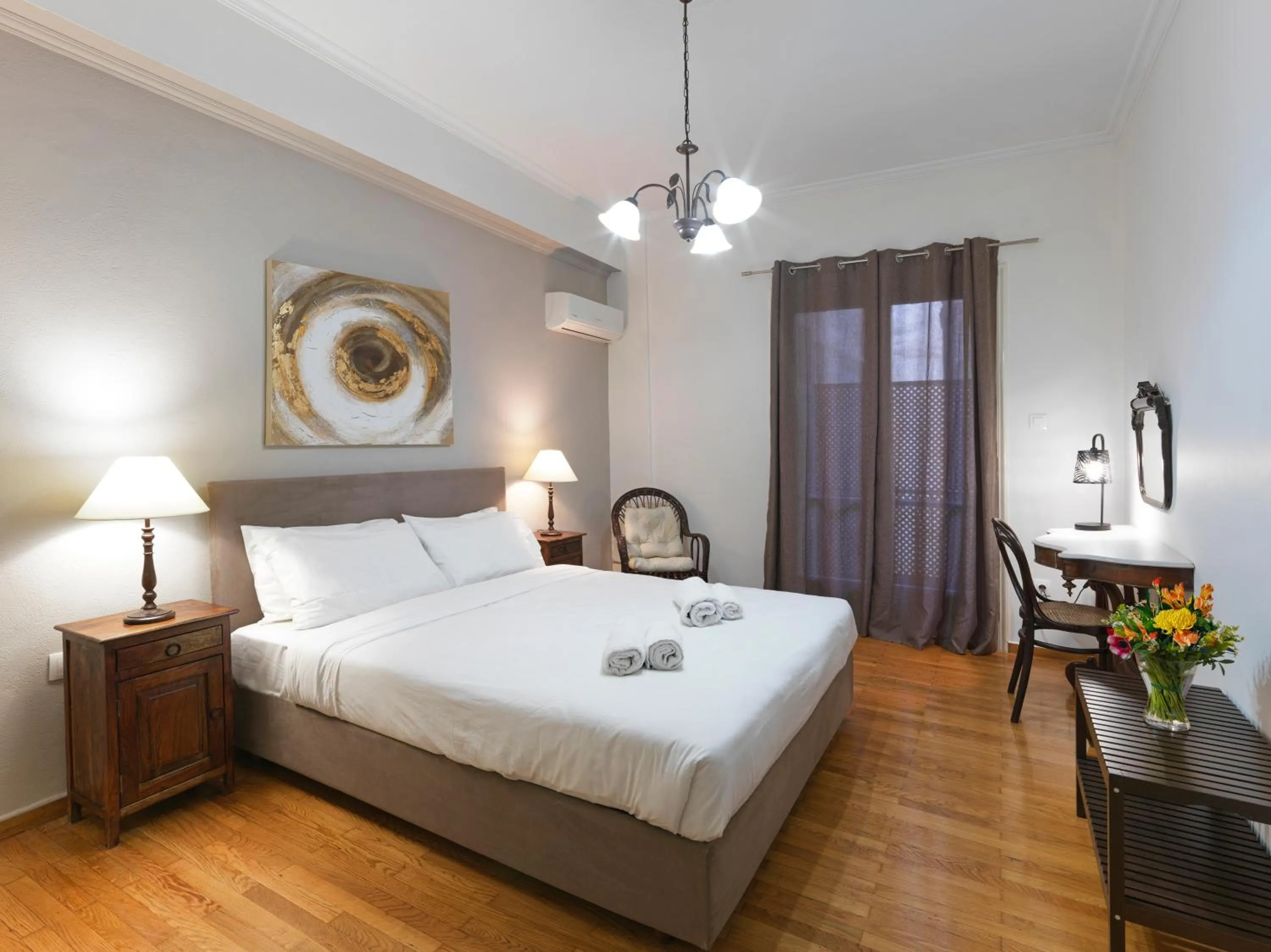 GORGEOUS center Apartment
