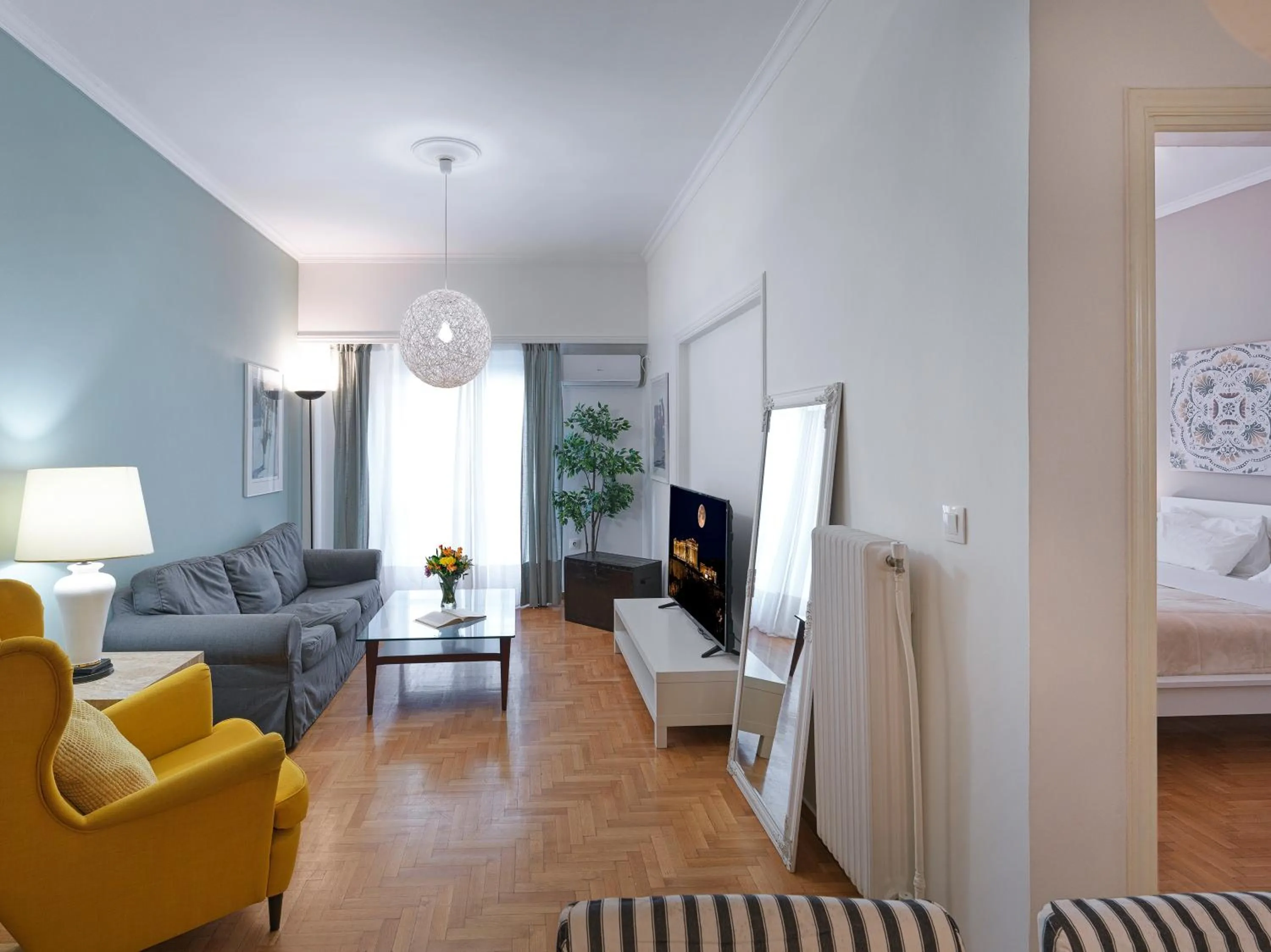 Three-Bedroom Apartment in GORGEOUS center Apartment